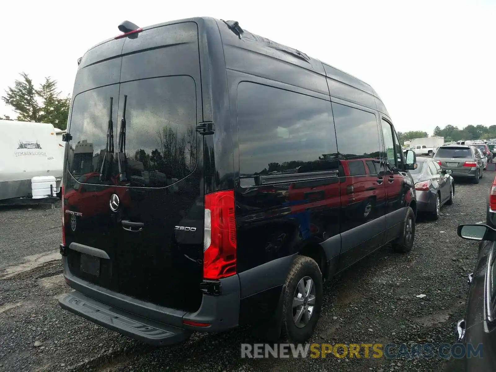 4 Photograph of a damaged car WDZPF0CD6KT006396 MERCEDES-BENZ SPRINTER 2019