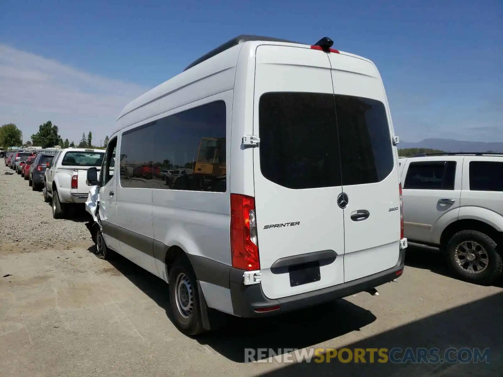 3 Photograph of a damaged car WDZPF0CD7KP067779 MERCEDES-BENZ SPRINTER 2019