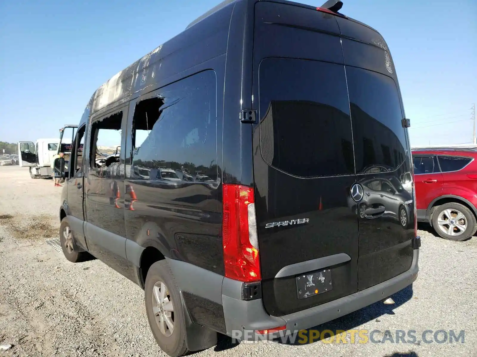 3 Фотография поврежденного автомобиля WDZPF0CD8KP125866 MERCEDES-BENZ SPRINTER 2019