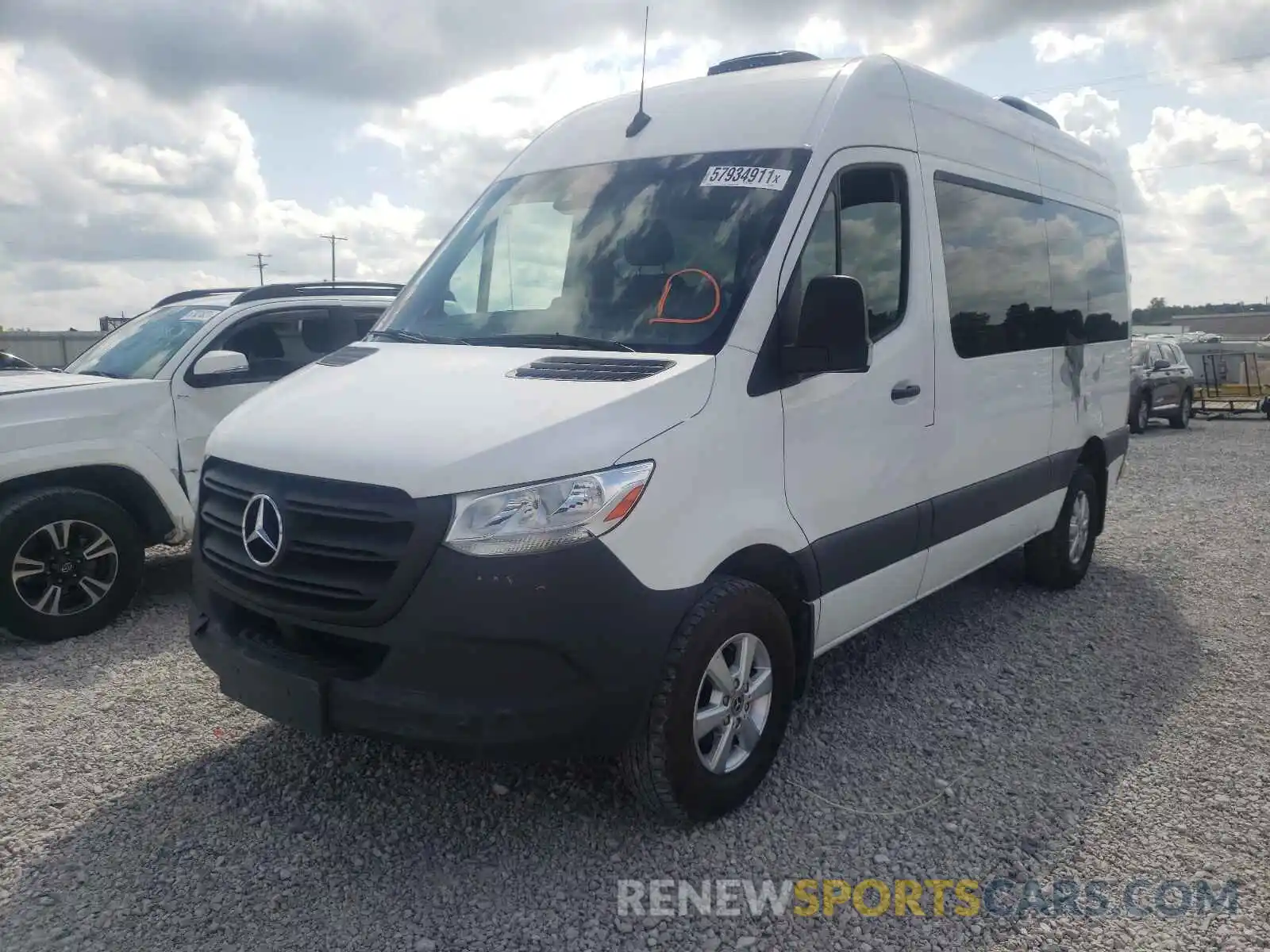 2 Photograph of a damaged car WDZPF0CDXKP040320 MERCEDES-BENZ SPRINTER 2019