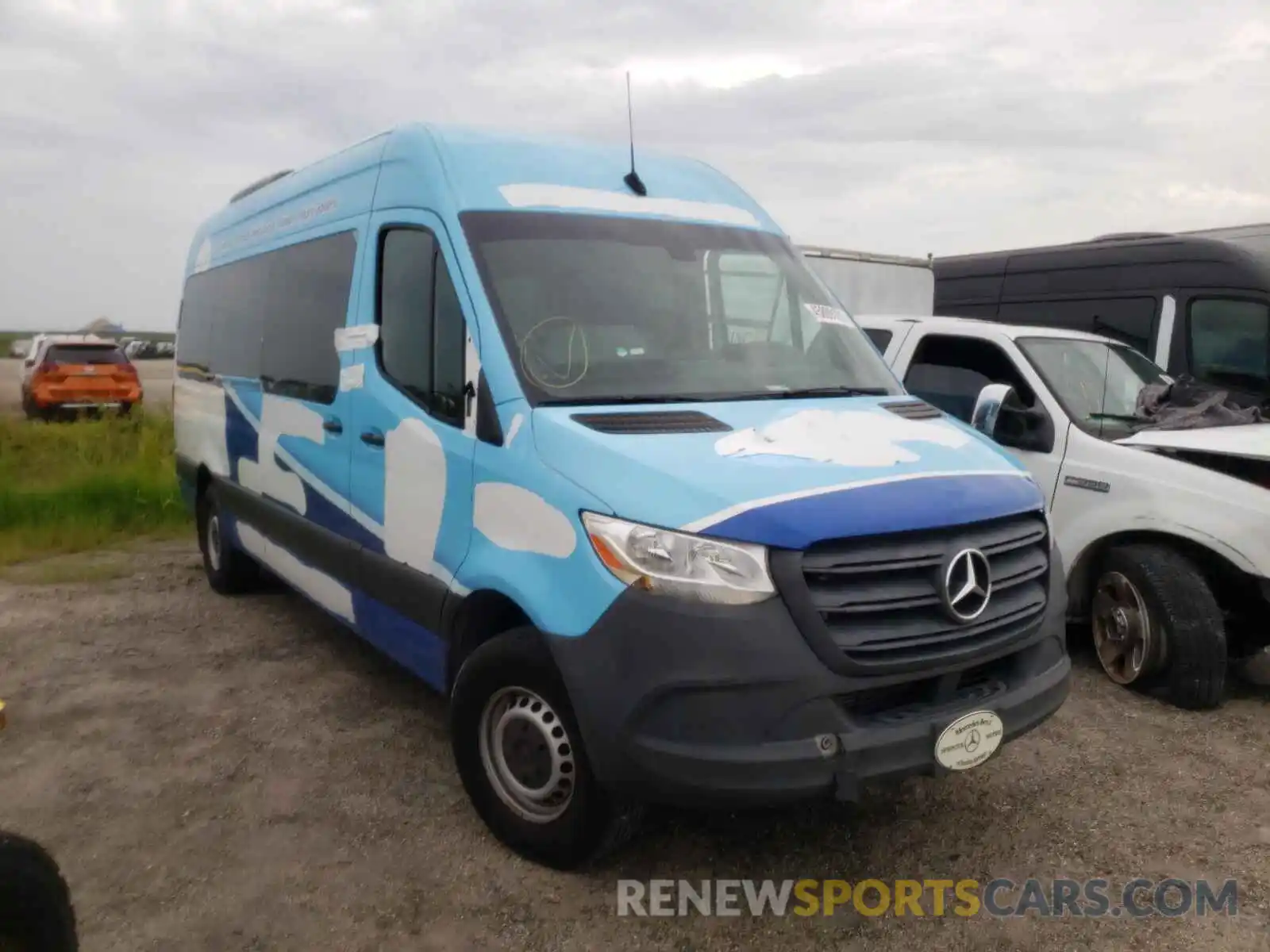 1 Photograph of a damaged car WDZPF1CD4KT000554 MERCEDES-BENZ SPRINTER 2019