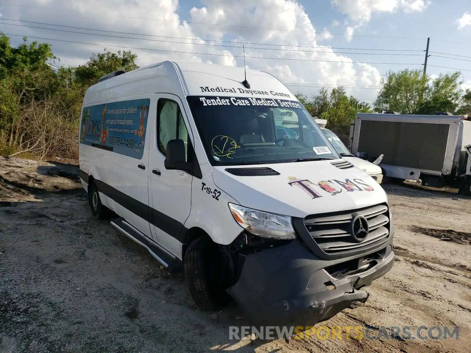 1 Photograph of a damaged car WDZPF1CD4KT000909 MERCEDES-BENZ SPRINTER 2019