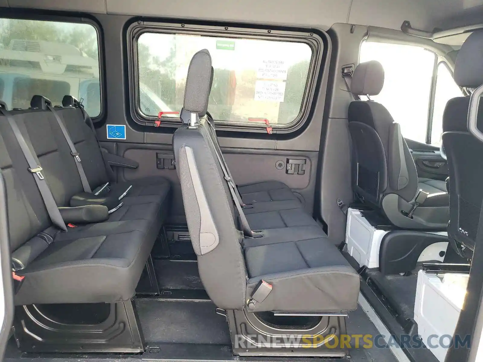 6 Фотография поврежденного автомобиля WDZPF1CD4KT000909 MERCEDES-BENZ SPRINTER 2019