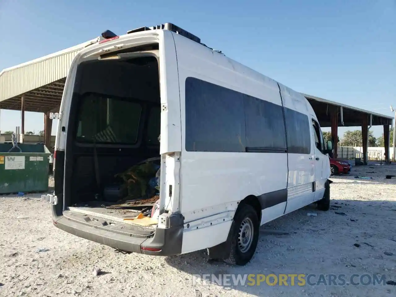 4 Photograph of a damaged car WDZPF1CD7KT001116 MERCEDES-BENZ SPRINTER 2019