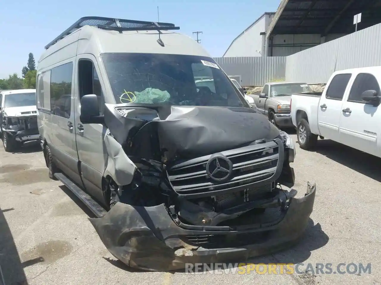 1 Фотография поврежденного автомобиля W1W40BHY2LT025786 MERCEDES-BENZ SPRINTER 2020