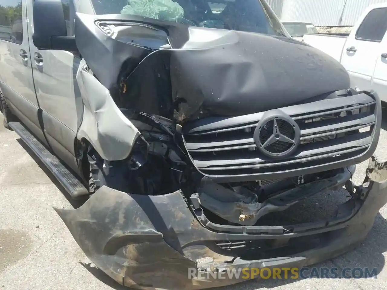 9 Photograph of a damaged car W1W40BHY2LT025786 MERCEDES-BENZ SPRINTER 2020