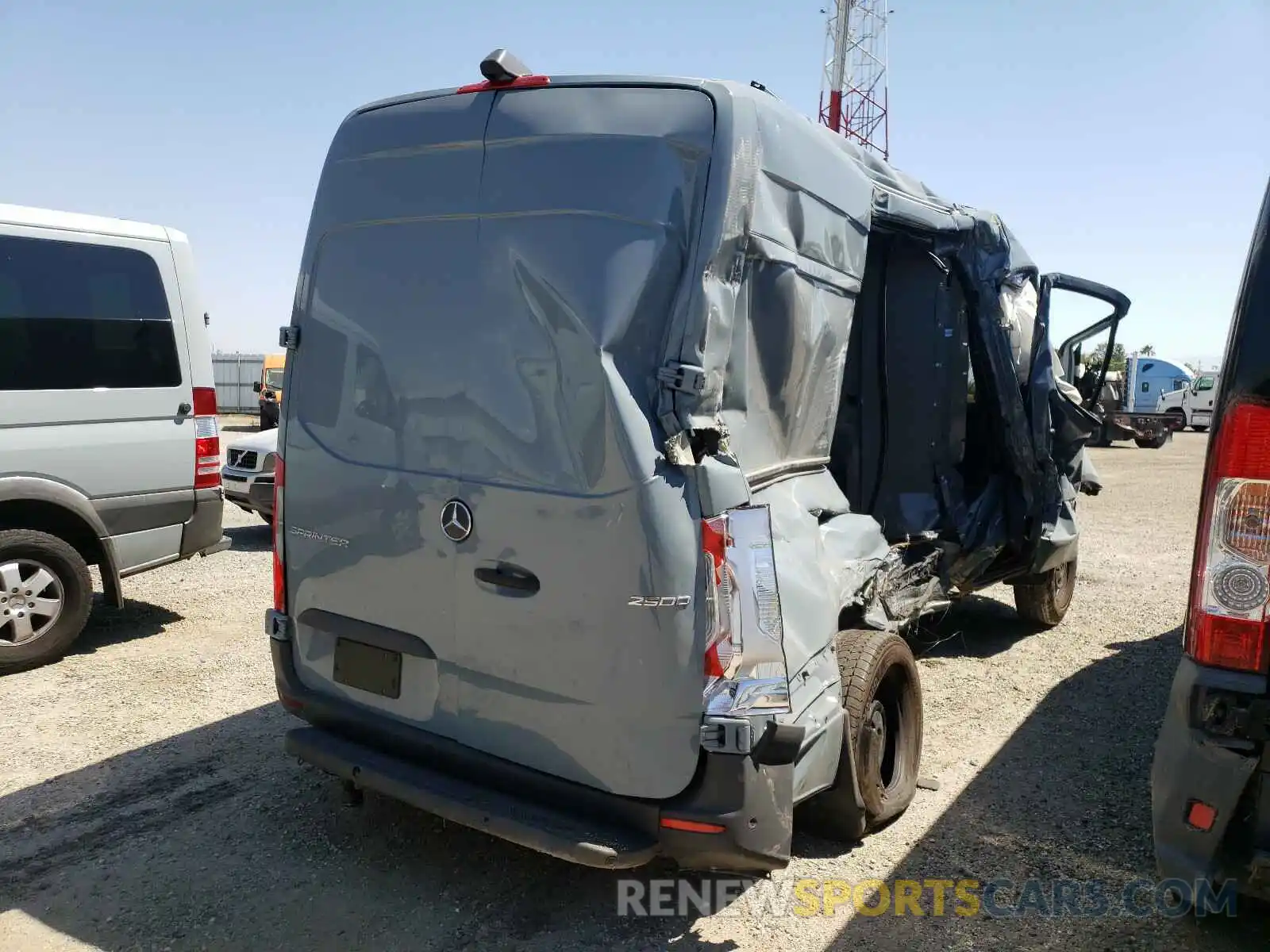 4 Photograph of a damaged car W1W4EBHY7LT030905 MERCEDES-BENZ SPRINTER 2020