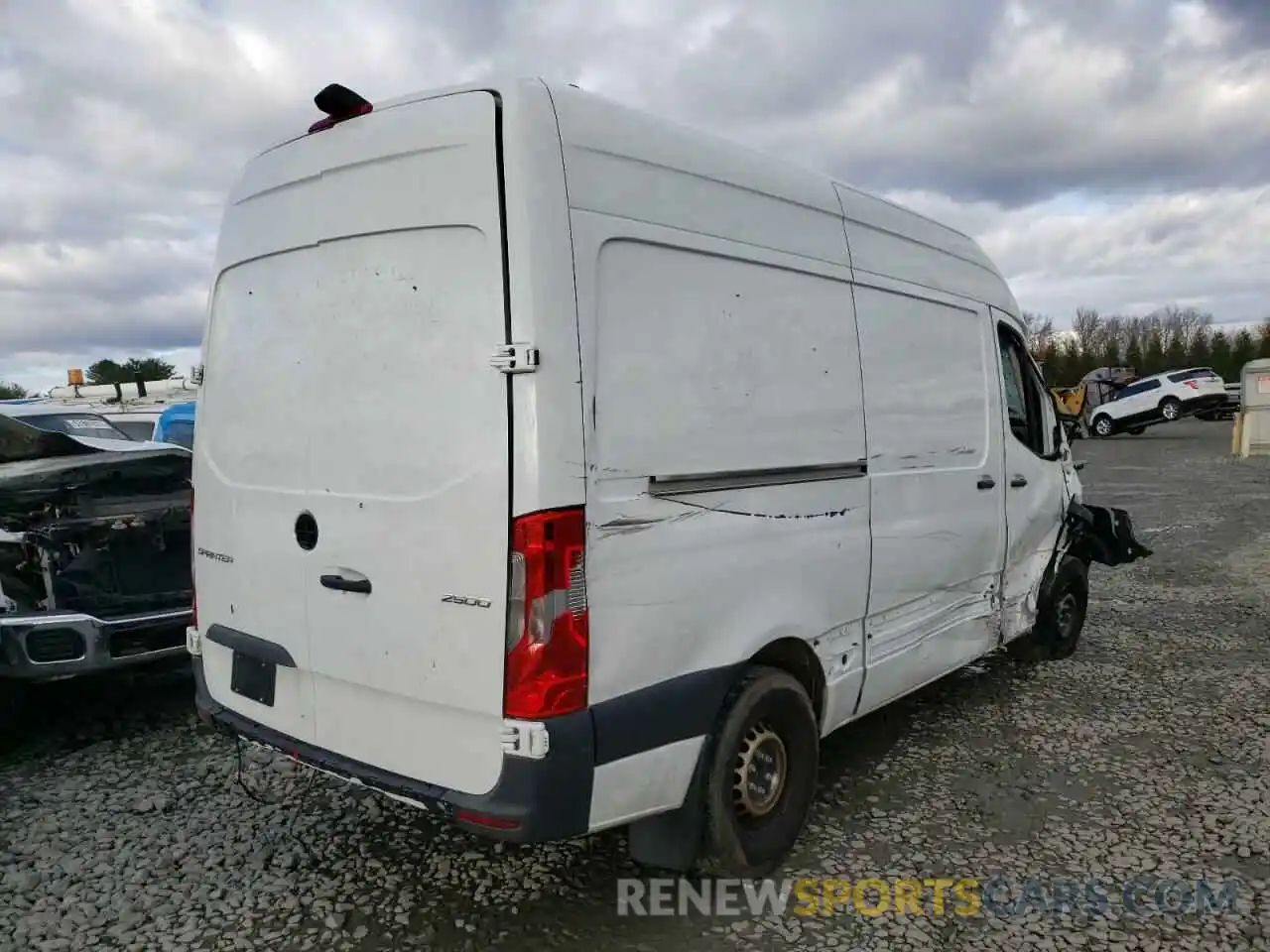 4 Photograph of a damaged car W1W4EBHY7LT042438 MERCEDES-BENZ SPRINTER 2020