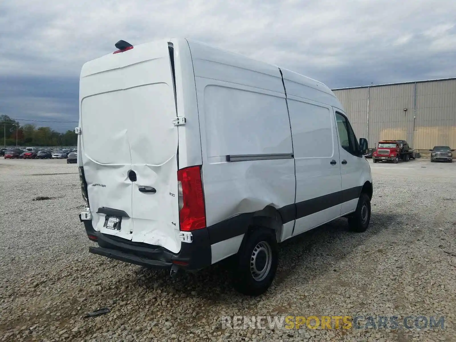 4 Photograph of a damaged car W1W4EBVY8LP211718 MERCEDES-BENZ SPRINTER 2020