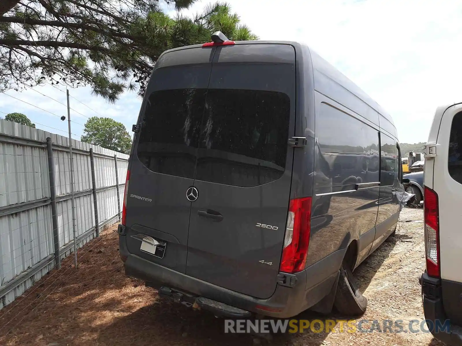 4 Photograph of a damaged car W1W4ECVY0LP222038 MERCEDES-BENZ SPRINTER 2020