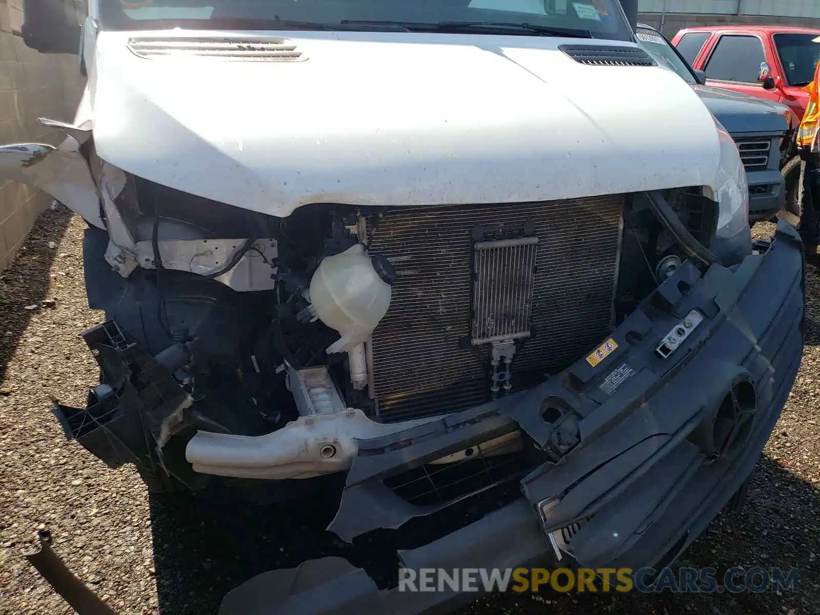 9 Photograph of a damaged car W1W4EDHY1LT022973 MERCEDES-BENZ SPRINTER 2020