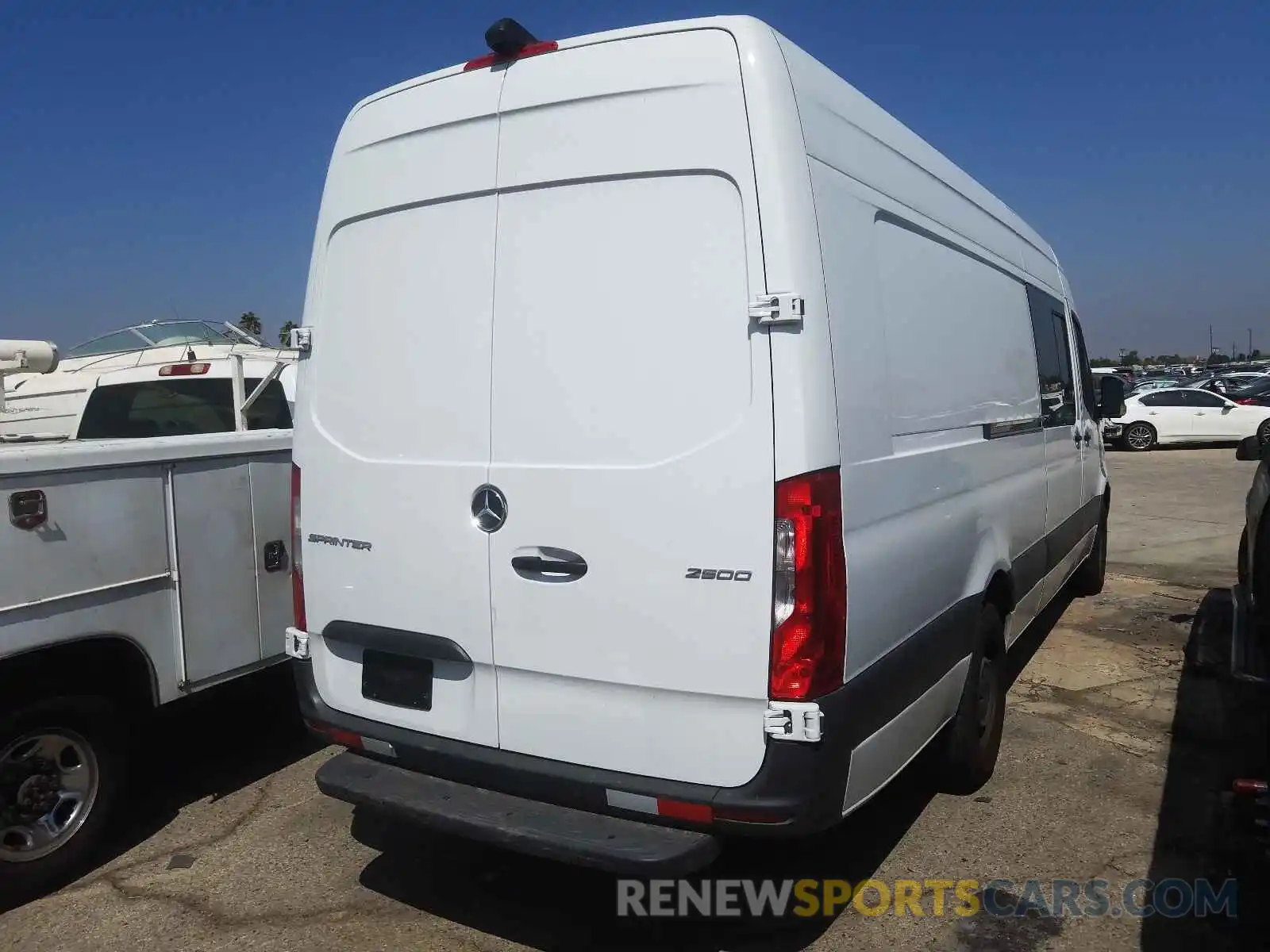 4 Photograph of a damaged car W1W4EDHY2LT020780 MERCEDES-BENZ SPRINTER 2020