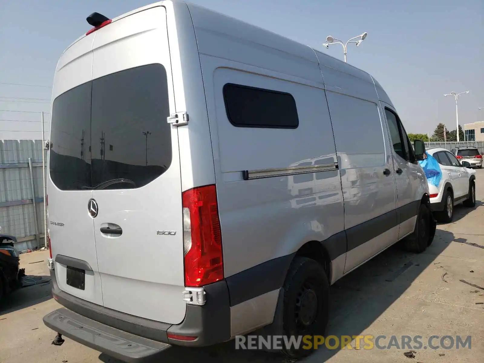 4 Photograph of a damaged car W1W70BGY1LT027124 MERCEDES-BENZ SPRINTER 2020