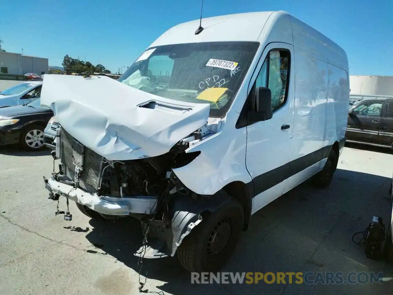 2 Photograph of a damaged car W1W70BGY9LT025301 MERCEDES-BENZ SPRINTER 2020