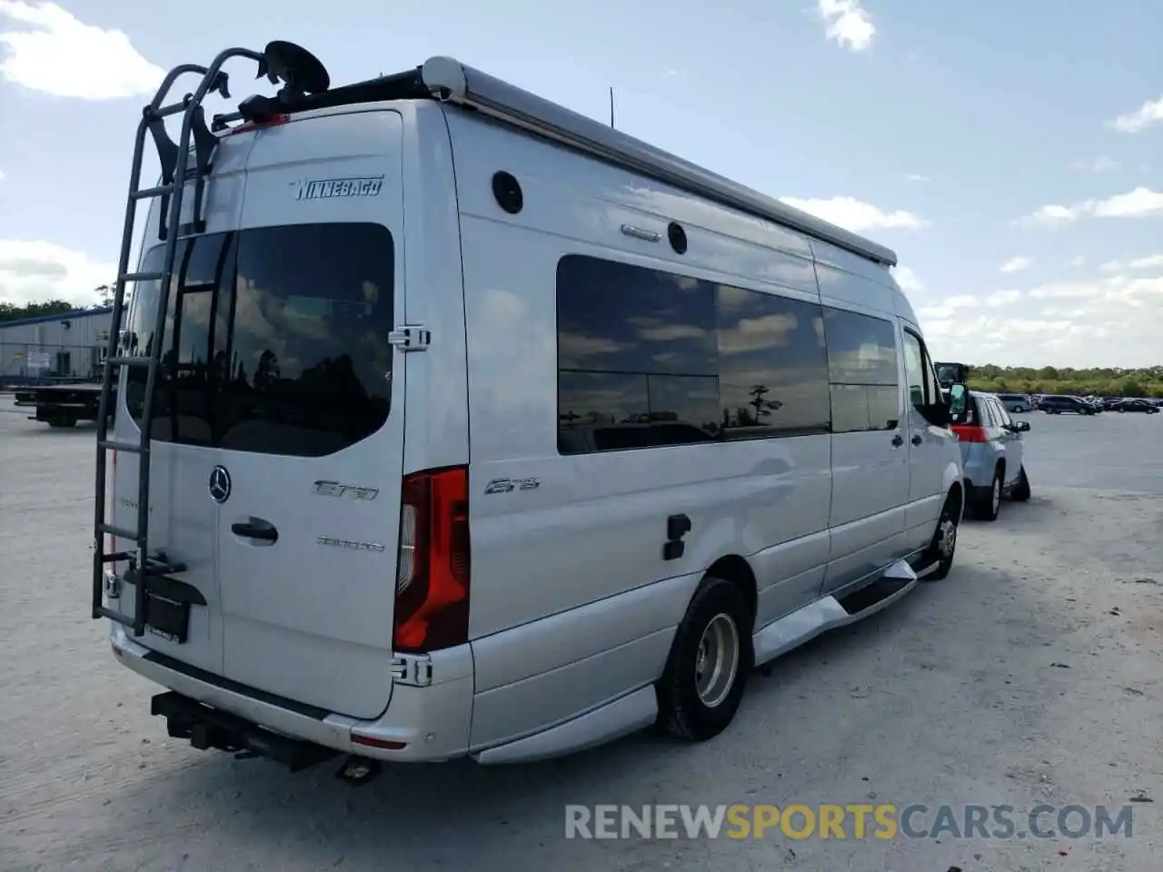 4 Photograph of a damaged car W1W8ED3Y7LP230177 MERCEDES-BENZ SPRINTER 2020