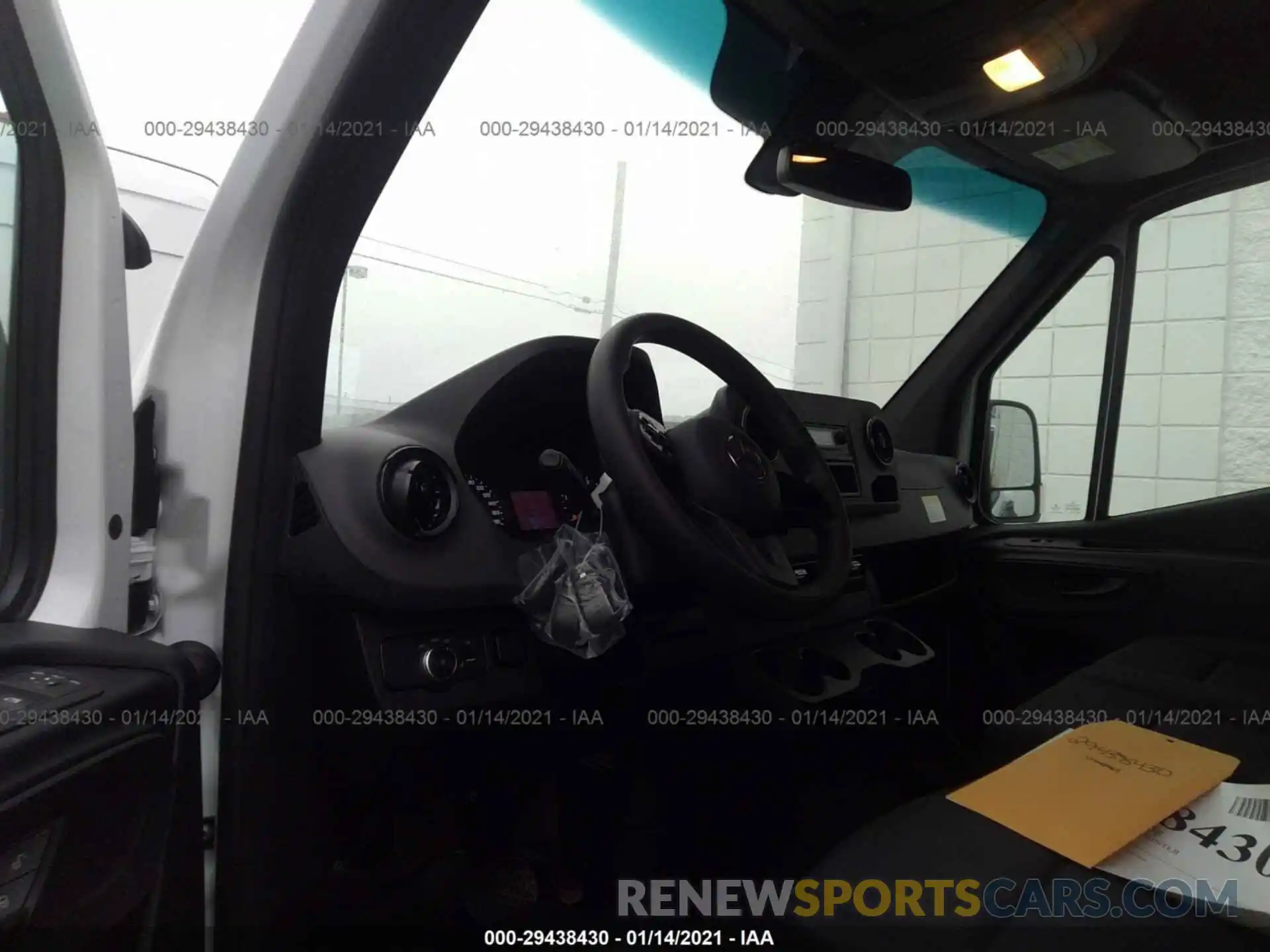 5 Photograph of a damaged car W1Y4EBHY5LT042963 MERCEDES-BENZ SPRINTER 2020