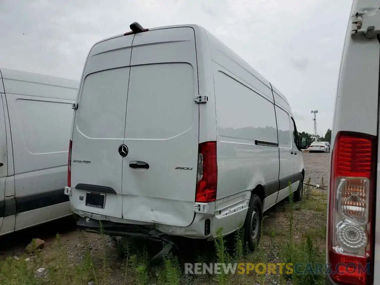 4 Photograph of a damaged car W1Y4ECHY0LT044108 MERCEDES-BENZ SPRINTER 2020