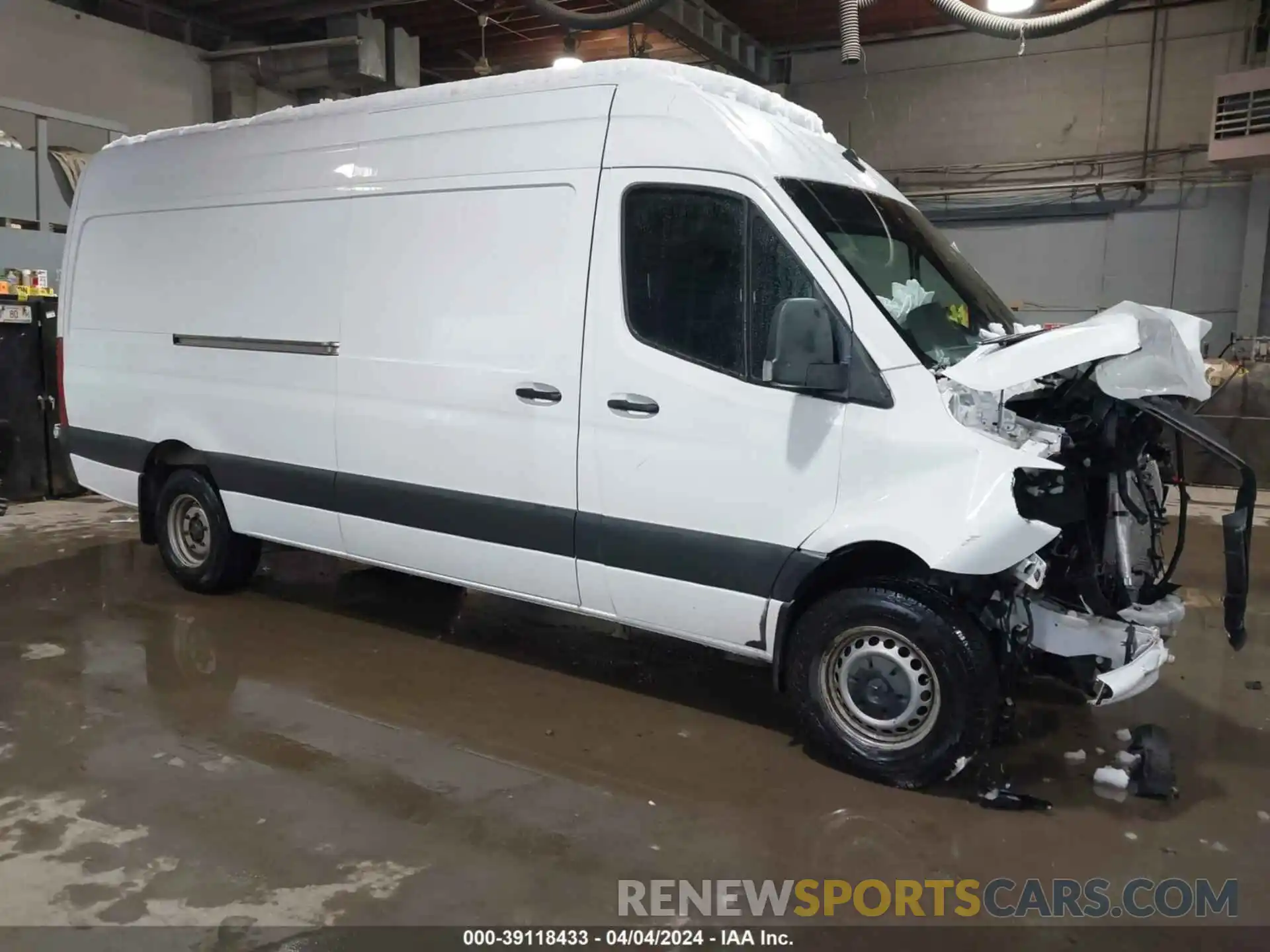 13 Photograph of a damaged car W1Y5ECHY1LP298617 MERCEDES-BENZ SPRINTER 2020