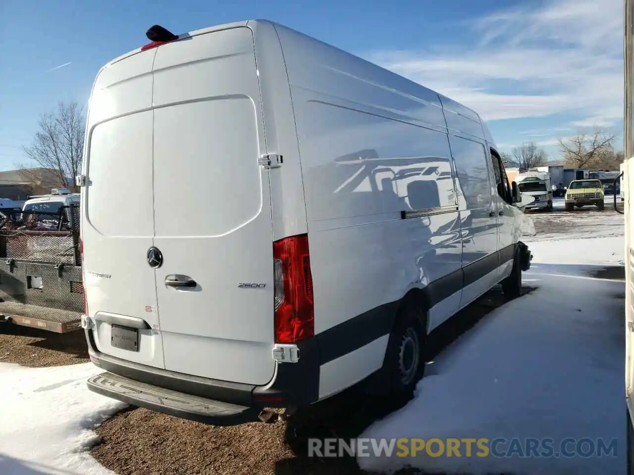 4 Photograph of a damaged car W1Y4DCHYXMT046565 MERCEDES-BENZ SPRINTER 2021