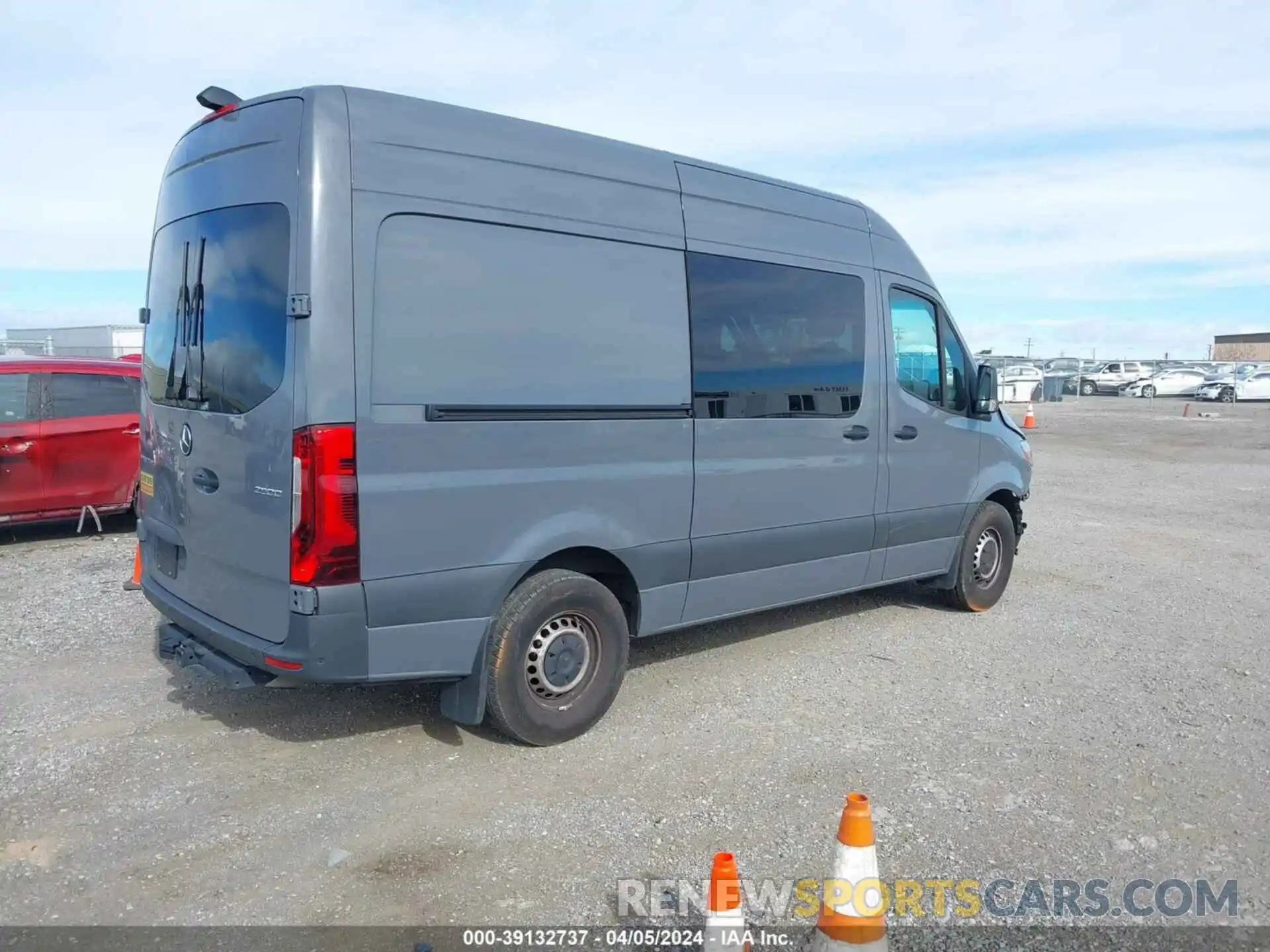 4 Фотография поврежденного автомобиля W1W40BHY9PT126684 MERCEDES-BENZ SPRINTER 2023