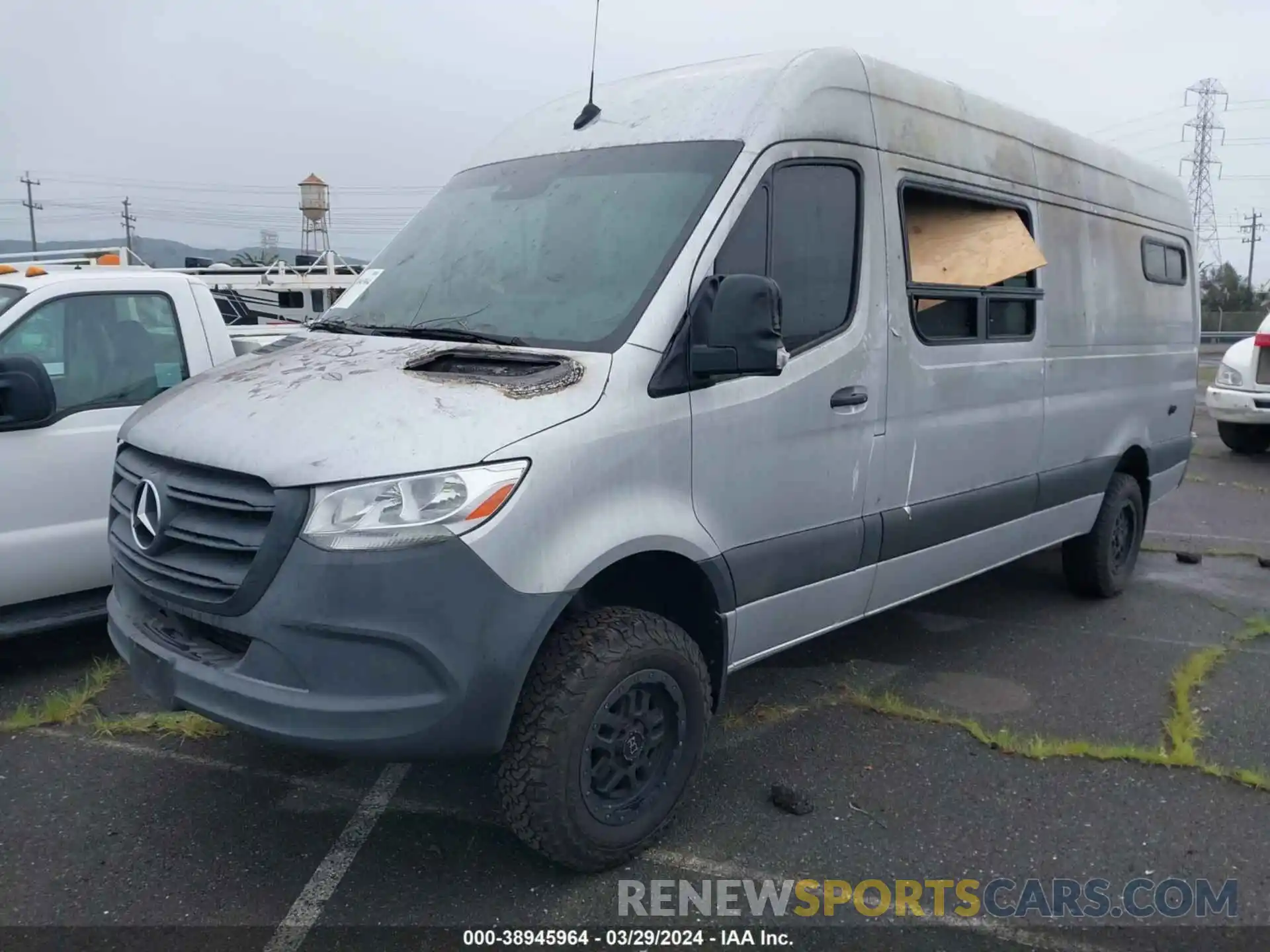 2 Фотография поврежденного автомобиля W1W4ECVY8KT017928 MERCEDES-BENZ SPRINTER 2500 2019