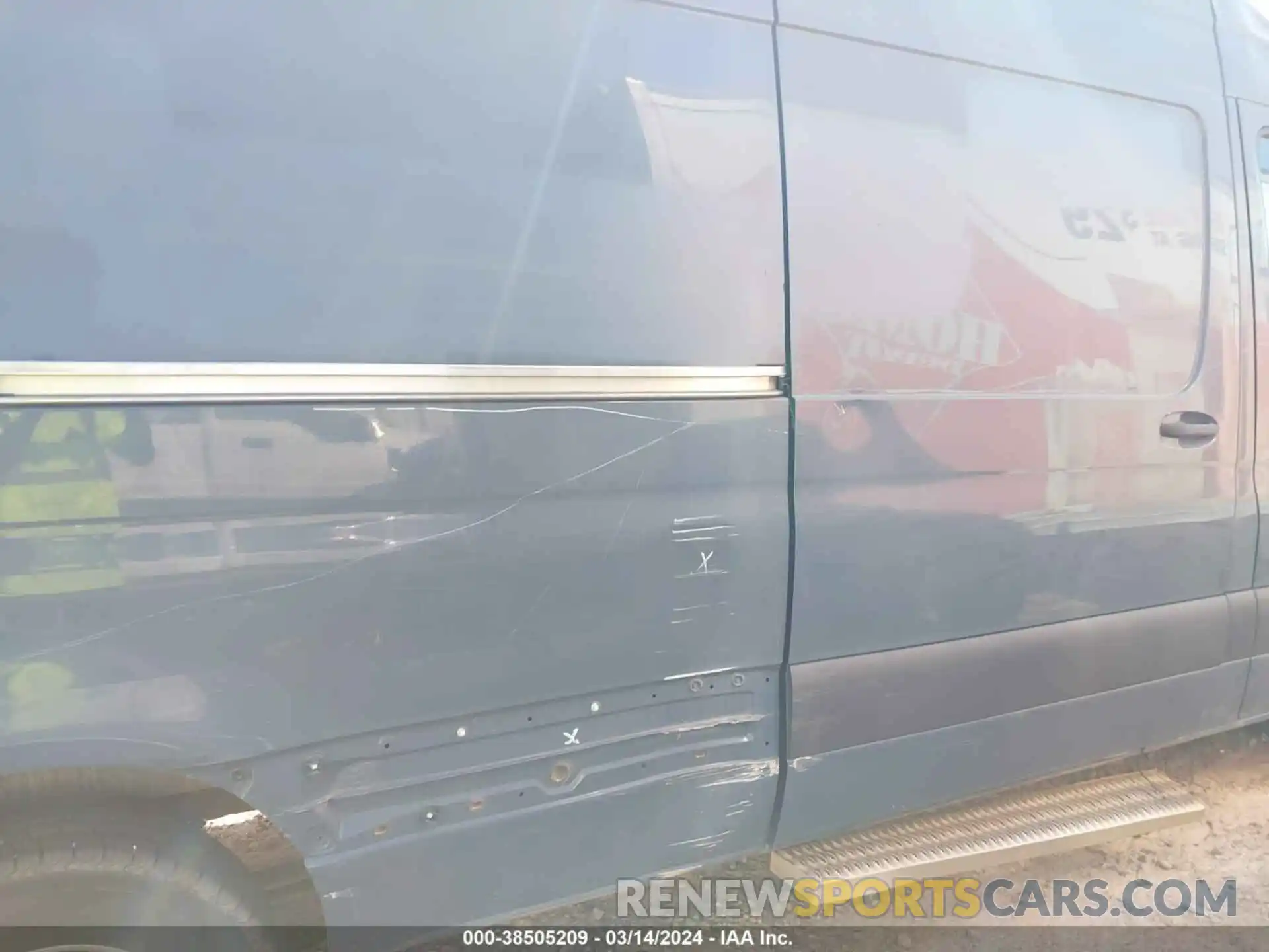 13 Photograph of a damaged car WD4PF1CD1KP141435 MERCEDES-BENZ SPRINTER 2500 2019