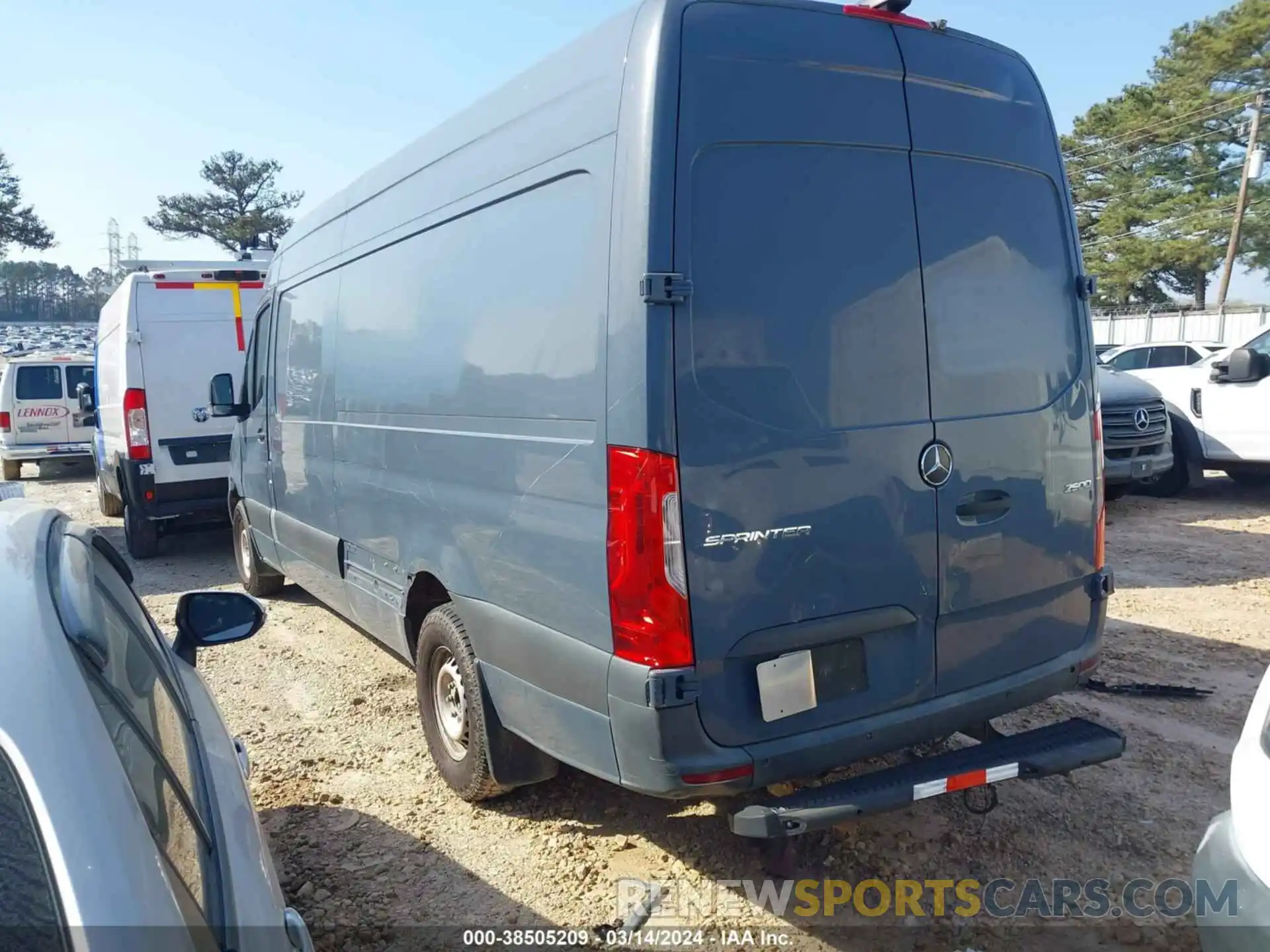 3 Фотография поврежденного автомобиля WD4PF1CD1KP141435 MERCEDES-BENZ SPRINTER 2500 2019