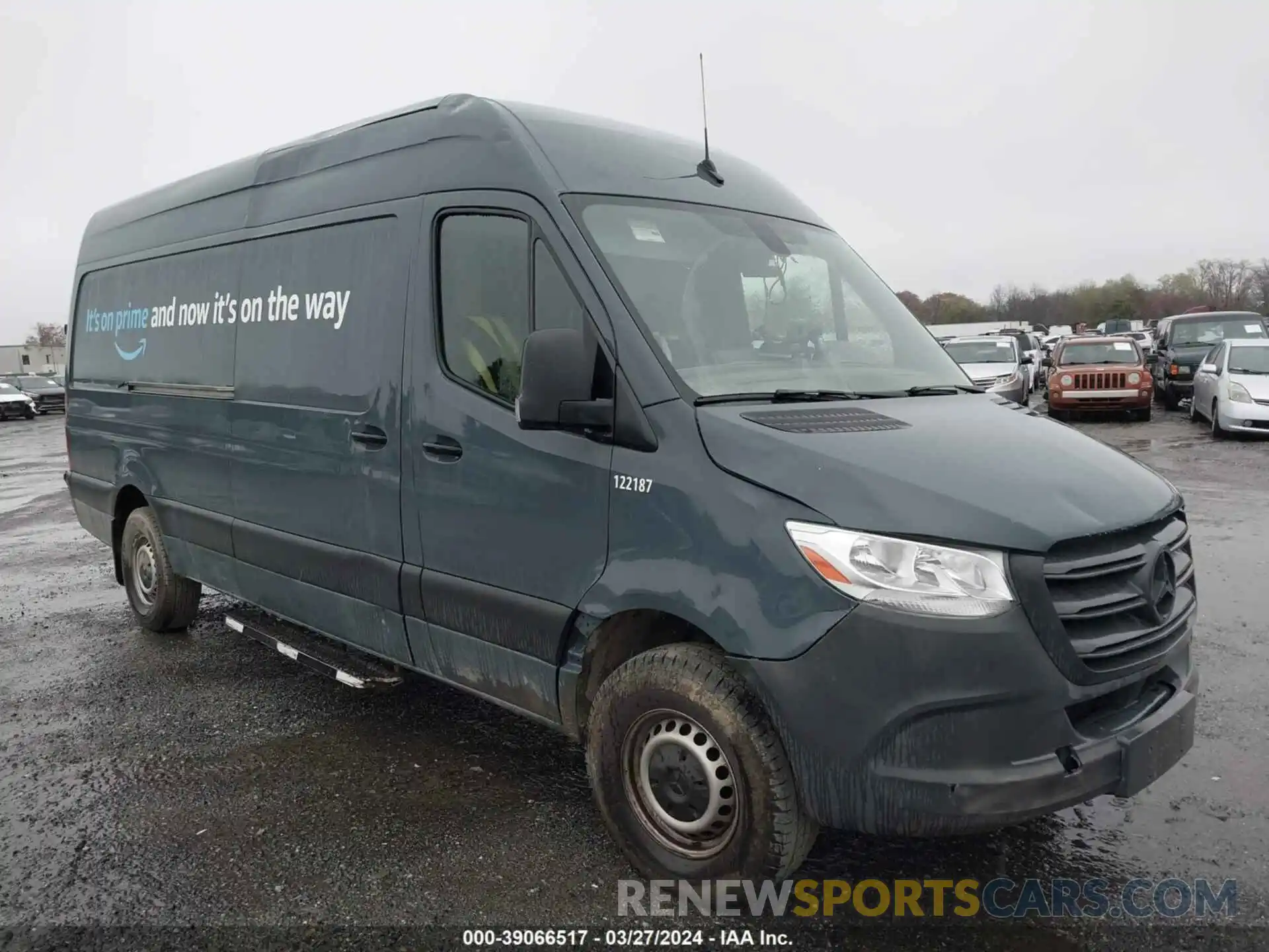 1 Фотография поврежденного автомобиля WD4PF1CD4KP139341 MERCEDES-BENZ SPRINTER 2500 2019