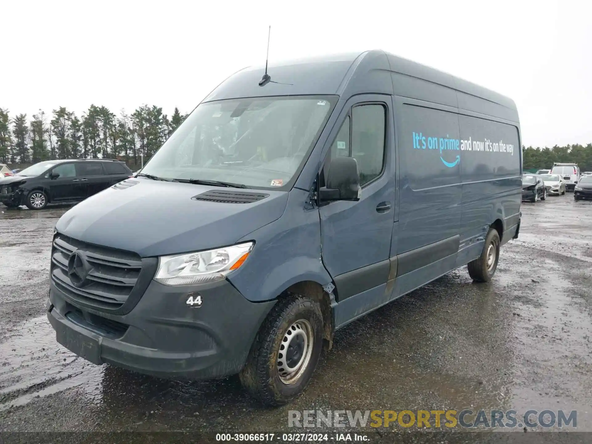 2 Фотография поврежденного автомобиля WD4PF1CD4KP139341 MERCEDES-BENZ SPRINTER 2500 2019