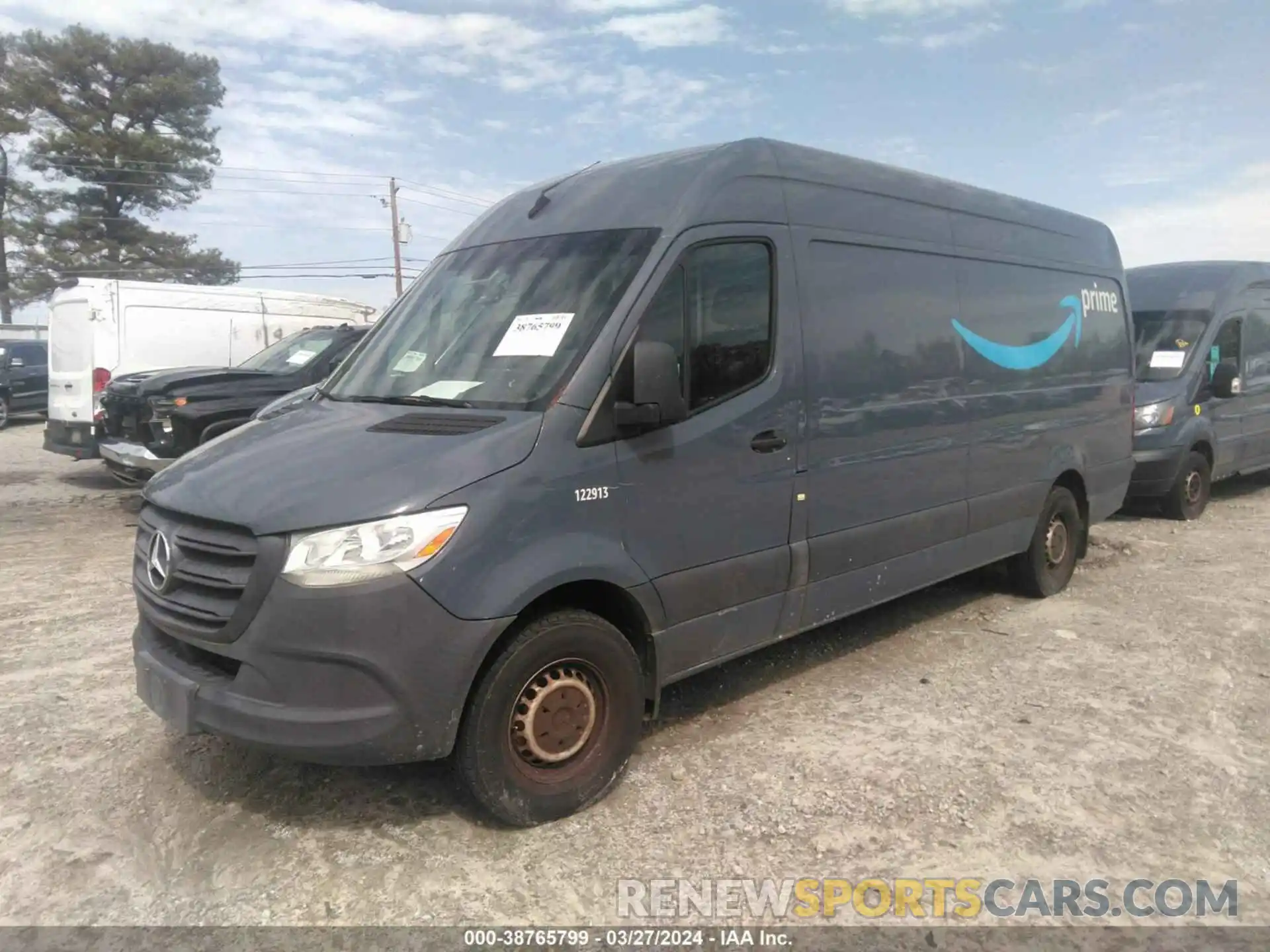 2 Фотография поврежденного автомобиля WD4PF1CD6KP111802 MERCEDES-BENZ SPRINTER 2500 2019