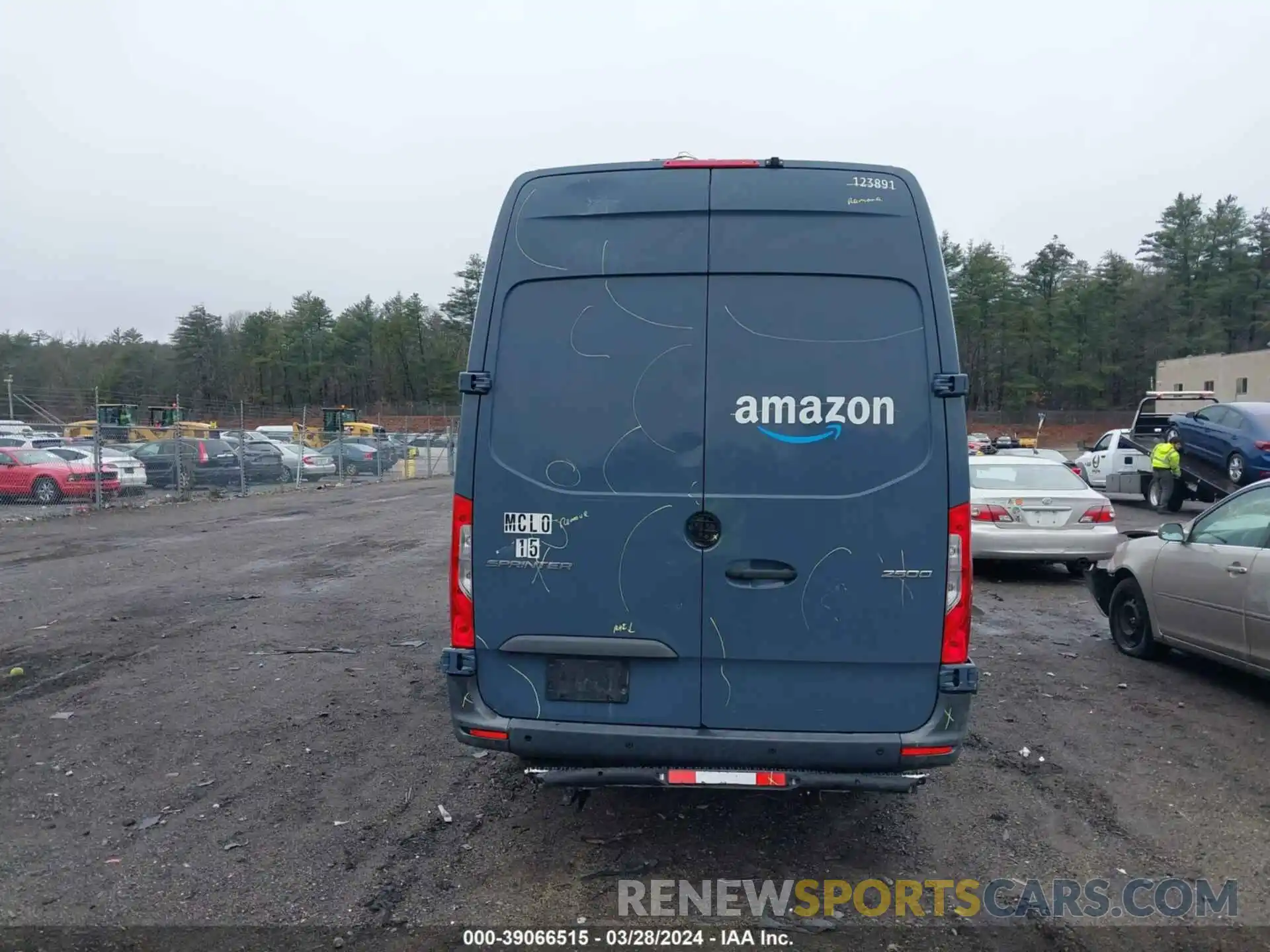 16 Photograph of a damaged car WD4PF1CD8KP114278 MERCEDES-BENZ SPRINTER 2500 2019