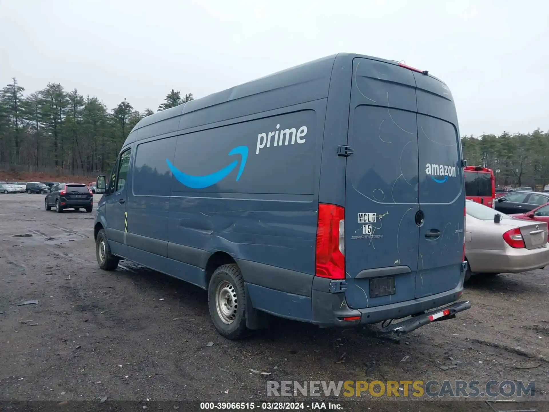 3 Фотография поврежденного автомобиля WD4PF1CD8KP114278 MERCEDES-BENZ SPRINTER 2500 2019