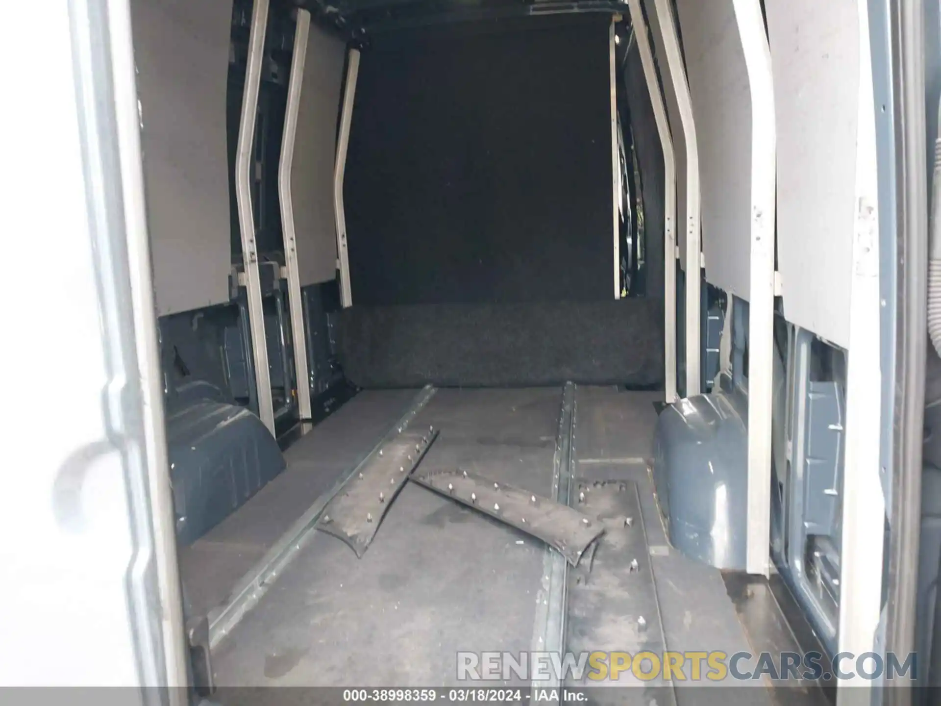 8 Photograph of a damaged car WD4PF1CDXKP114461 MERCEDES-BENZ SPRINTER 2500 2019