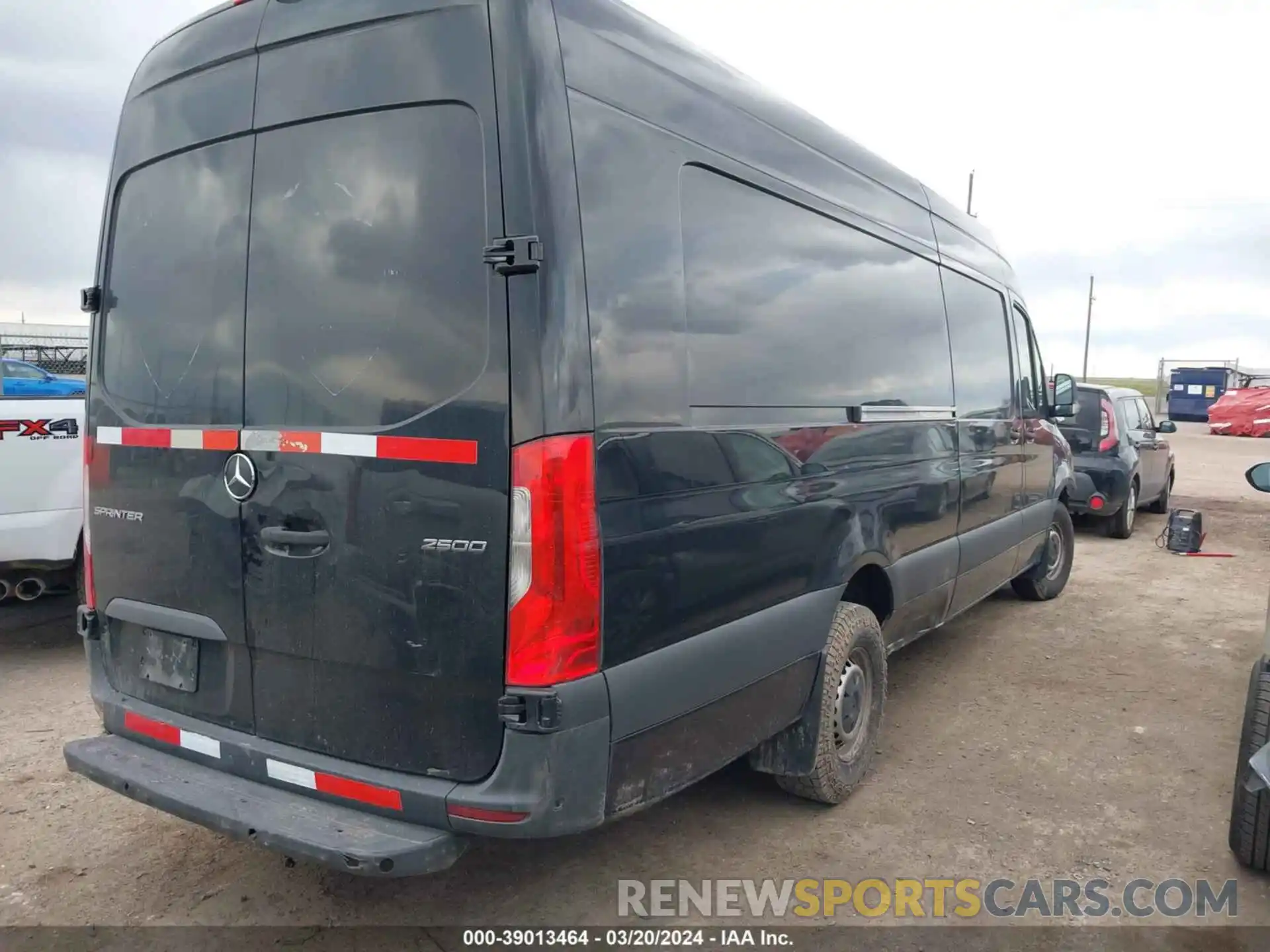 4 Фотография поврежденного автомобиля W1W4EDHY1LP208022 MERCEDES-BENZ SPRINTER 2500 2020