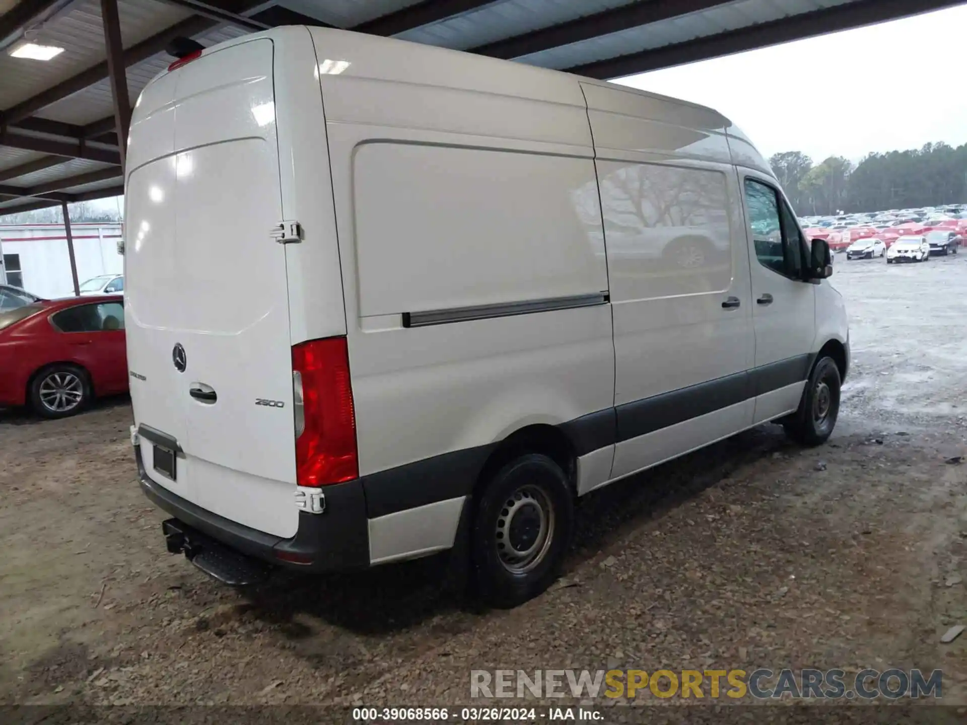 4 Photograph of a damaged car W1Y4EBHYXNT118423 MERCEDES-BENZ SPRINTER 2500 2022