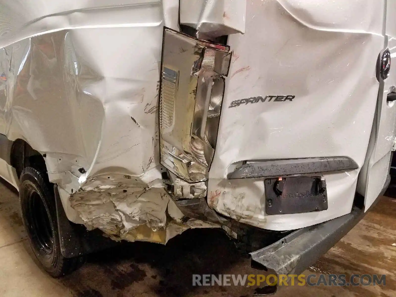 9 Photograph of a damaged car WD3PF4CD6KT006318 MERCEDES-BENZ SPRINTER 3 2019