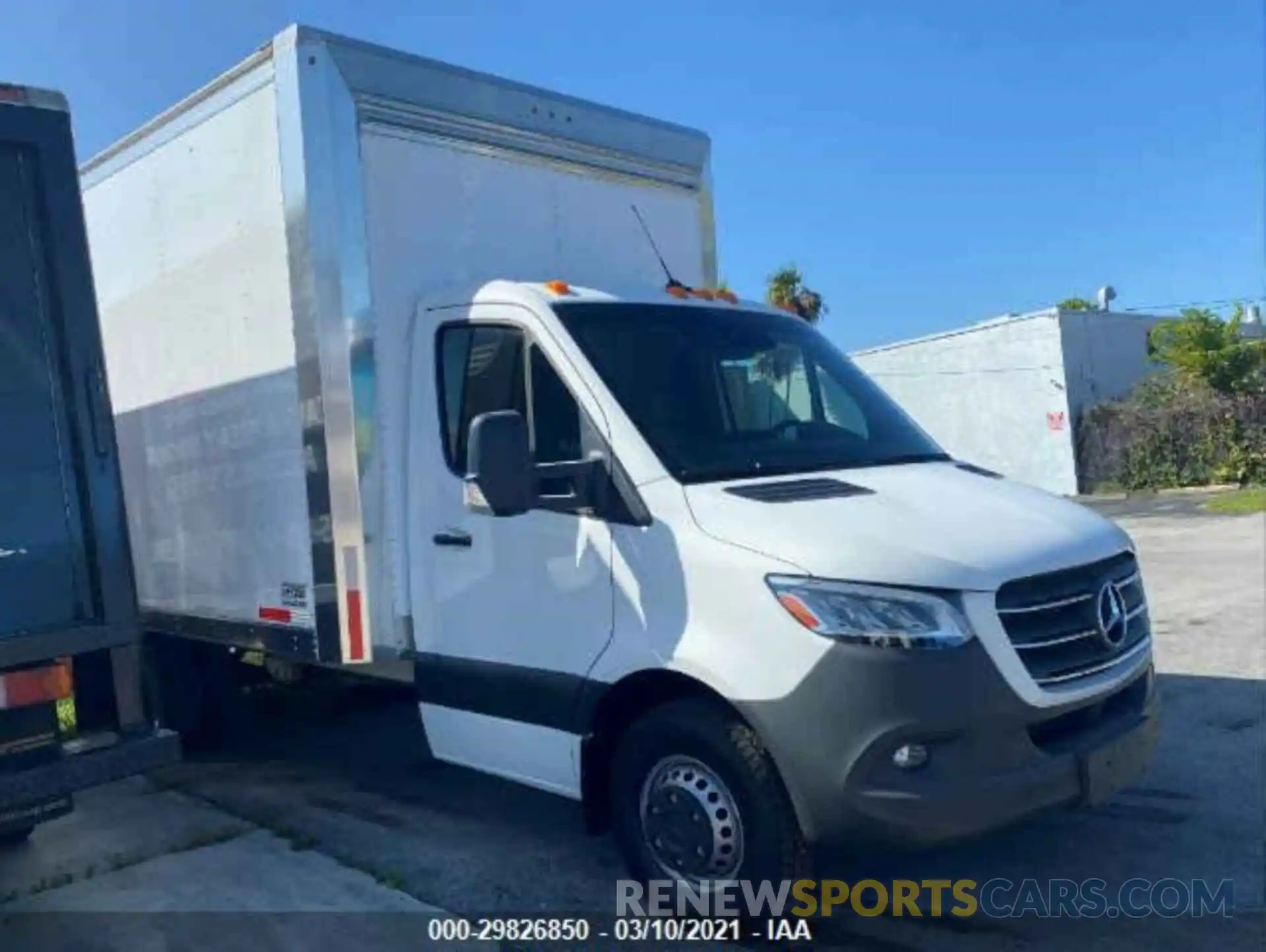 1 Photograph of a damaged car WDAPF4CD3KN013563 MERCEDES-BENZ SPRINTER CAB CHASSIS 2019