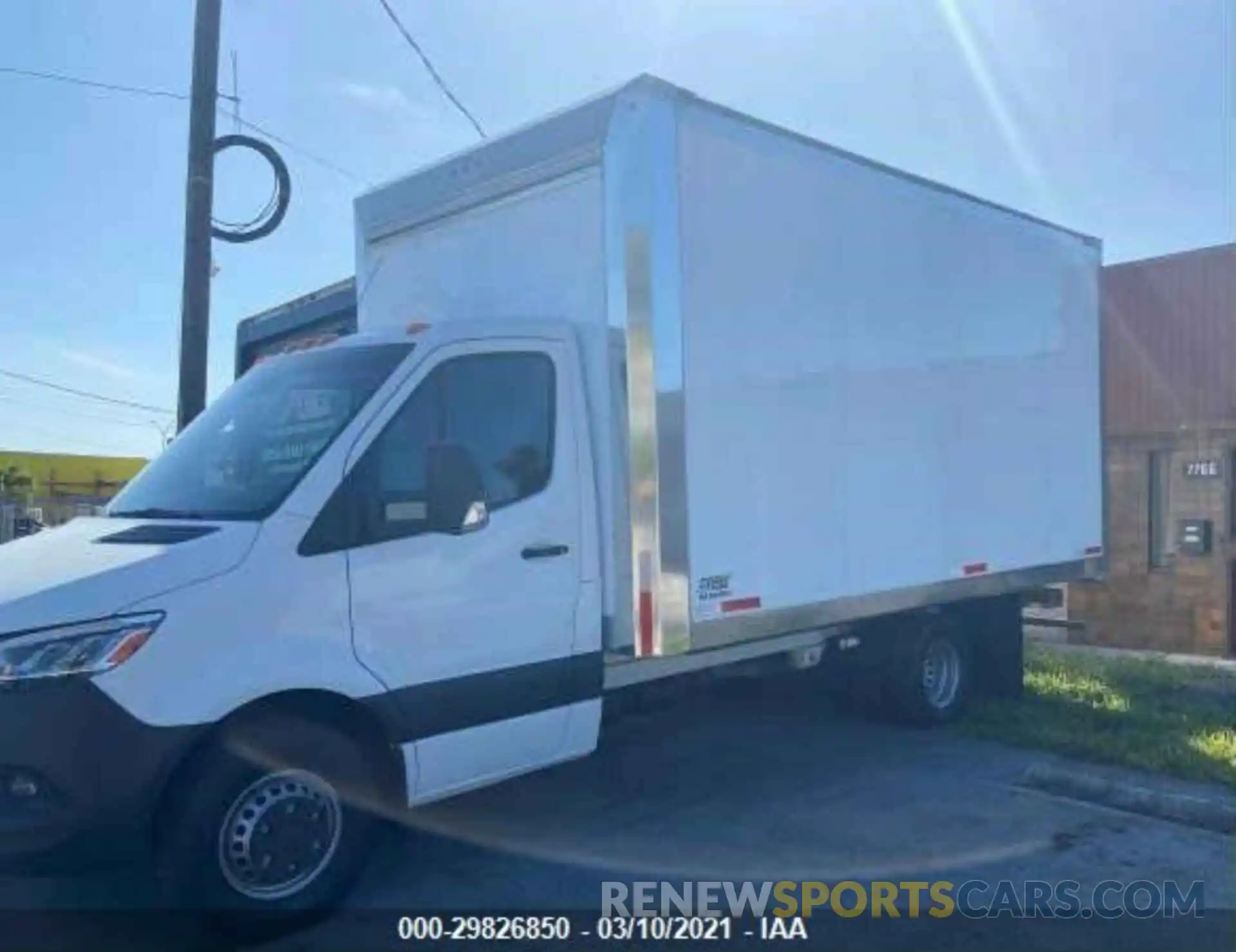 2 Фотография поврежденного автомобиля WDAPF4CD3KN013563 MERCEDES-BENZ SPRINTER CAB CHASSIS 2019