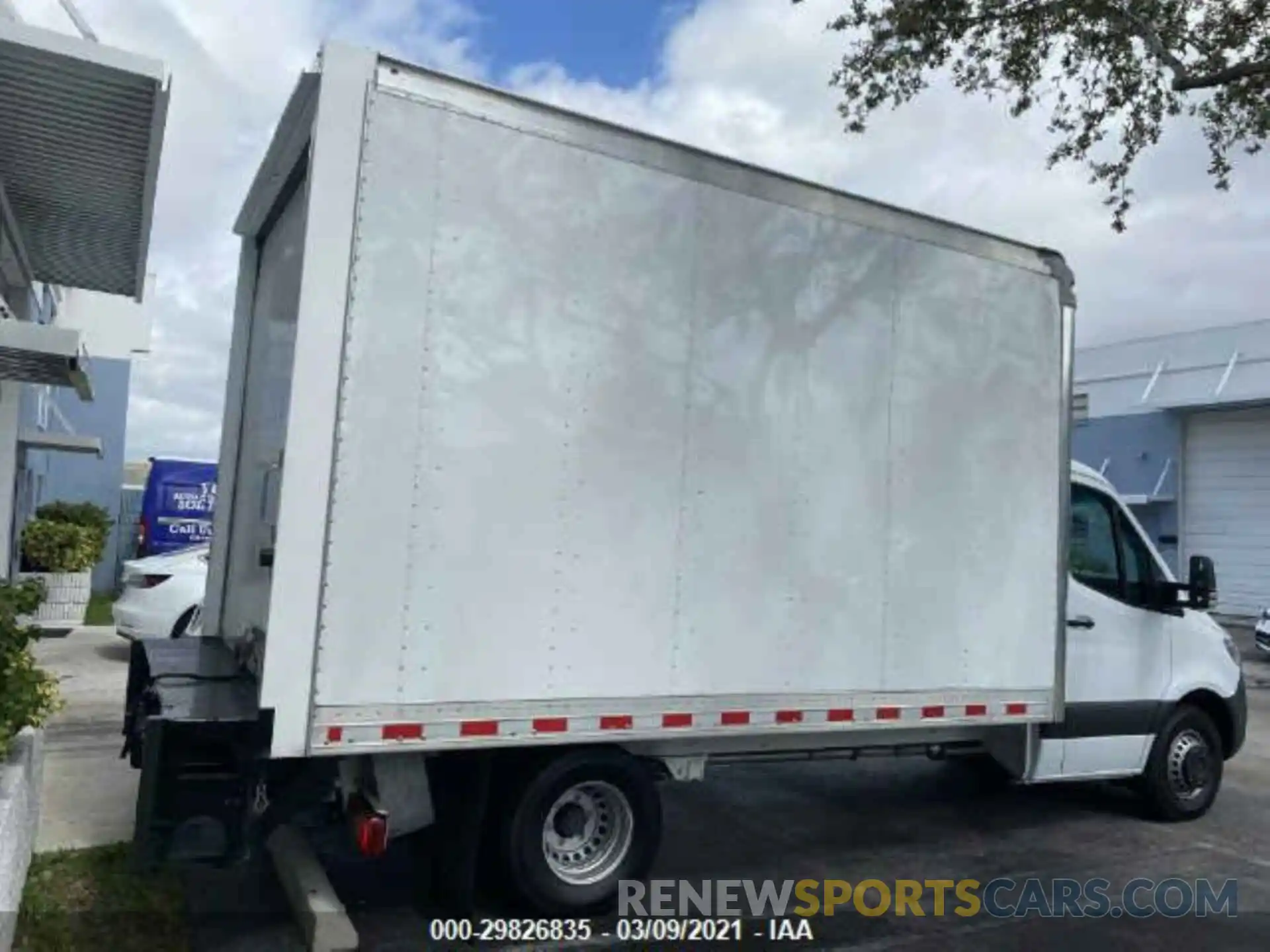 4 Photograph of a damaged car WDAPF4CD6KN015095 MERCEDES-BENZ SPRINTER CAB CHASSIS 2019