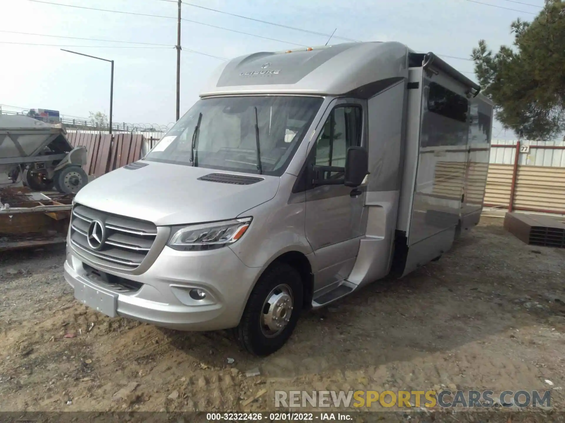 2 Фотография поврежденного автомобиля W1X8E33Y4LN121208 MERCEDES-BENZ SPRINTER CAB CHASSIS 2020