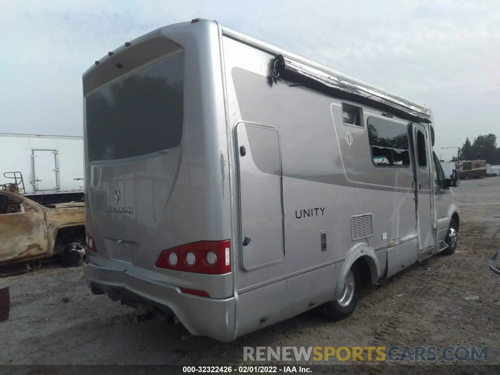 4 Photograph of a damaged car W1X8E33Y4LN121208 MERCEDES-BENZ SPRINTER CAB CHASSIS 2020