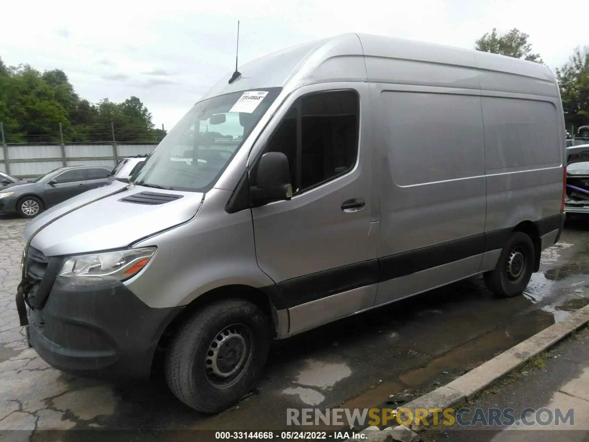 2 Photograph of a damaged car W1W70BGY1KT017272 MERCEDES-BENZ SPRINTER CARGO VAN 2019