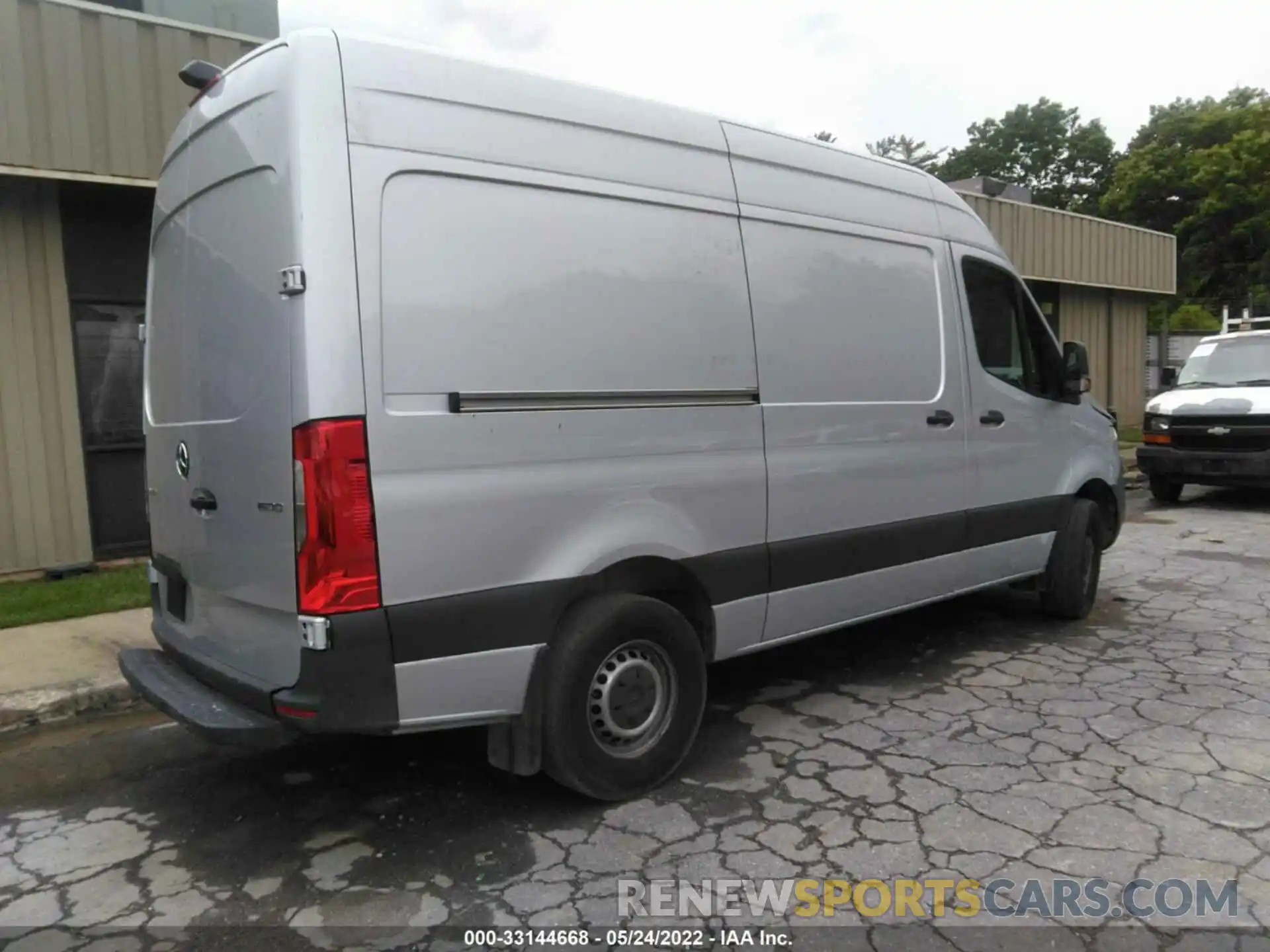 4 Фотография поврежденного автомобиля W1W70BGY1KT017272 MERCEDES-BENZ SPRINTER CARGO VAN 2019