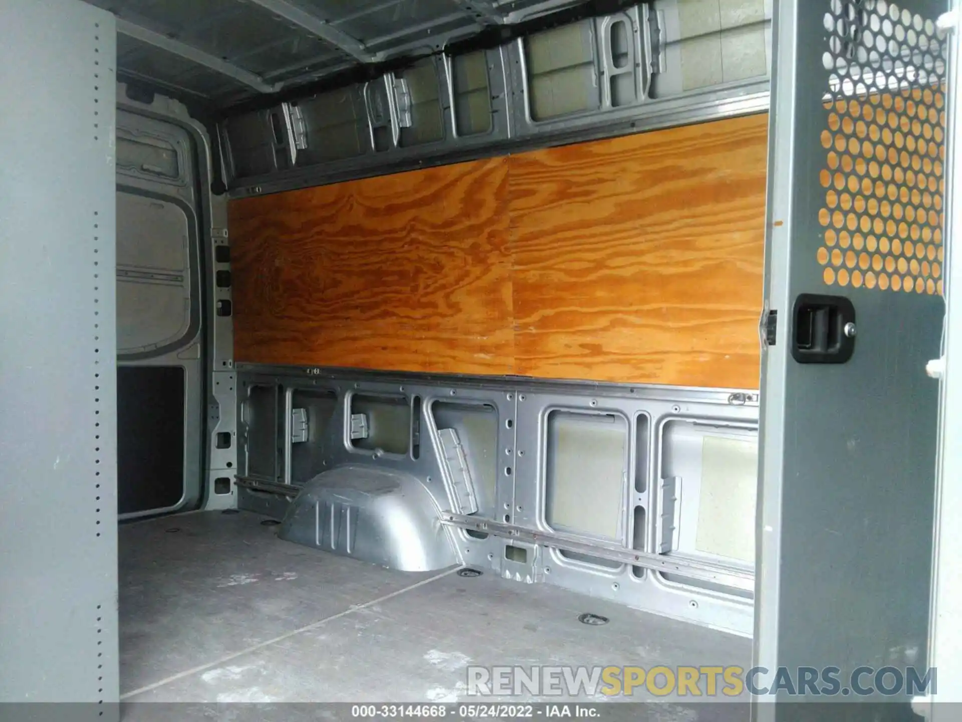 8 Фотография поврежденного автомобиля W1W70BGY1KT017272 MERCEDES-BENZ SPRINTER CARGO VAN 2019