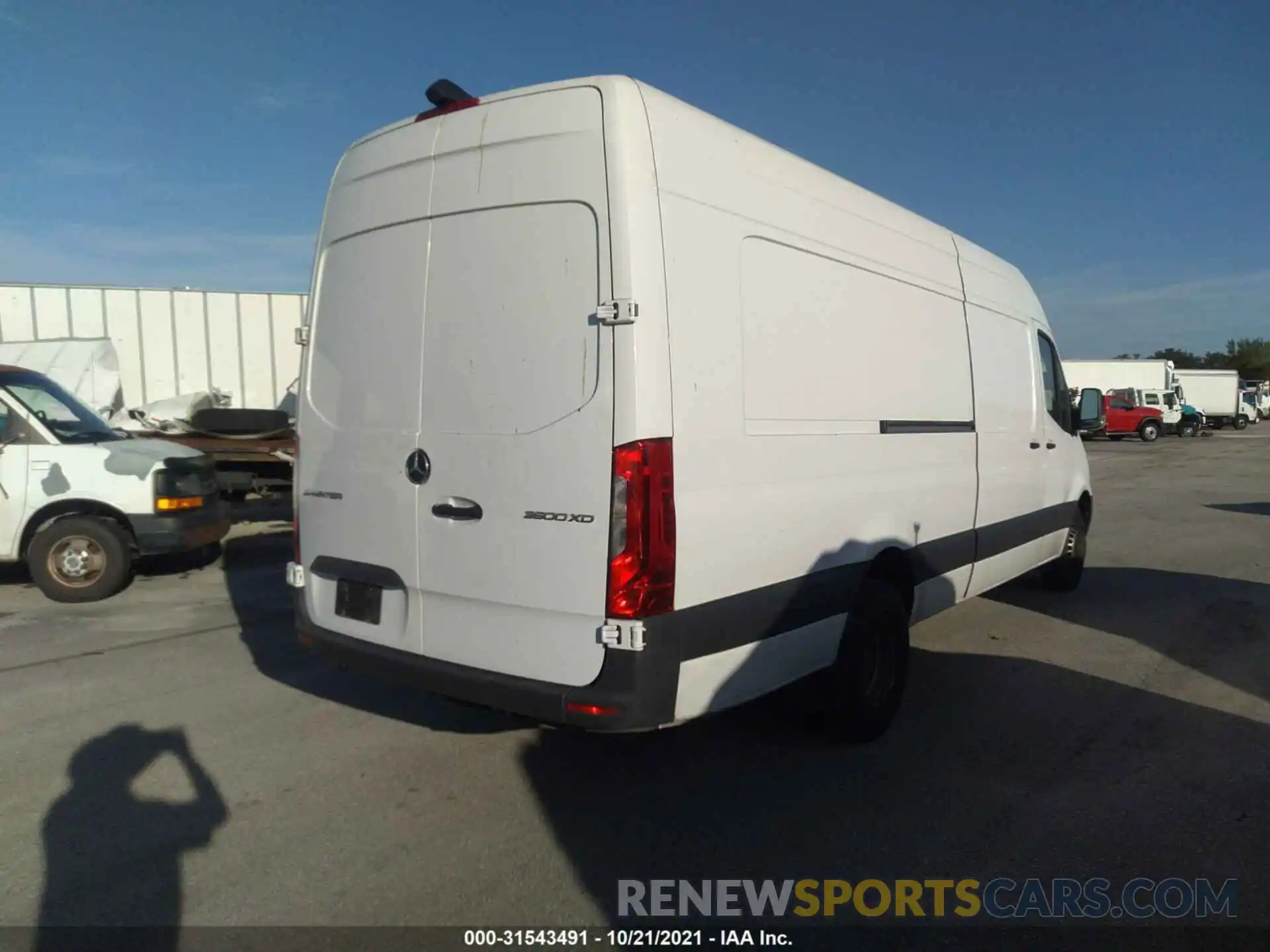 4 Фотография поврежденного автомобиля W1W8ED3Y6KP197705 MERCEDES-BENZ SPRINTER CARGO VAN 2019