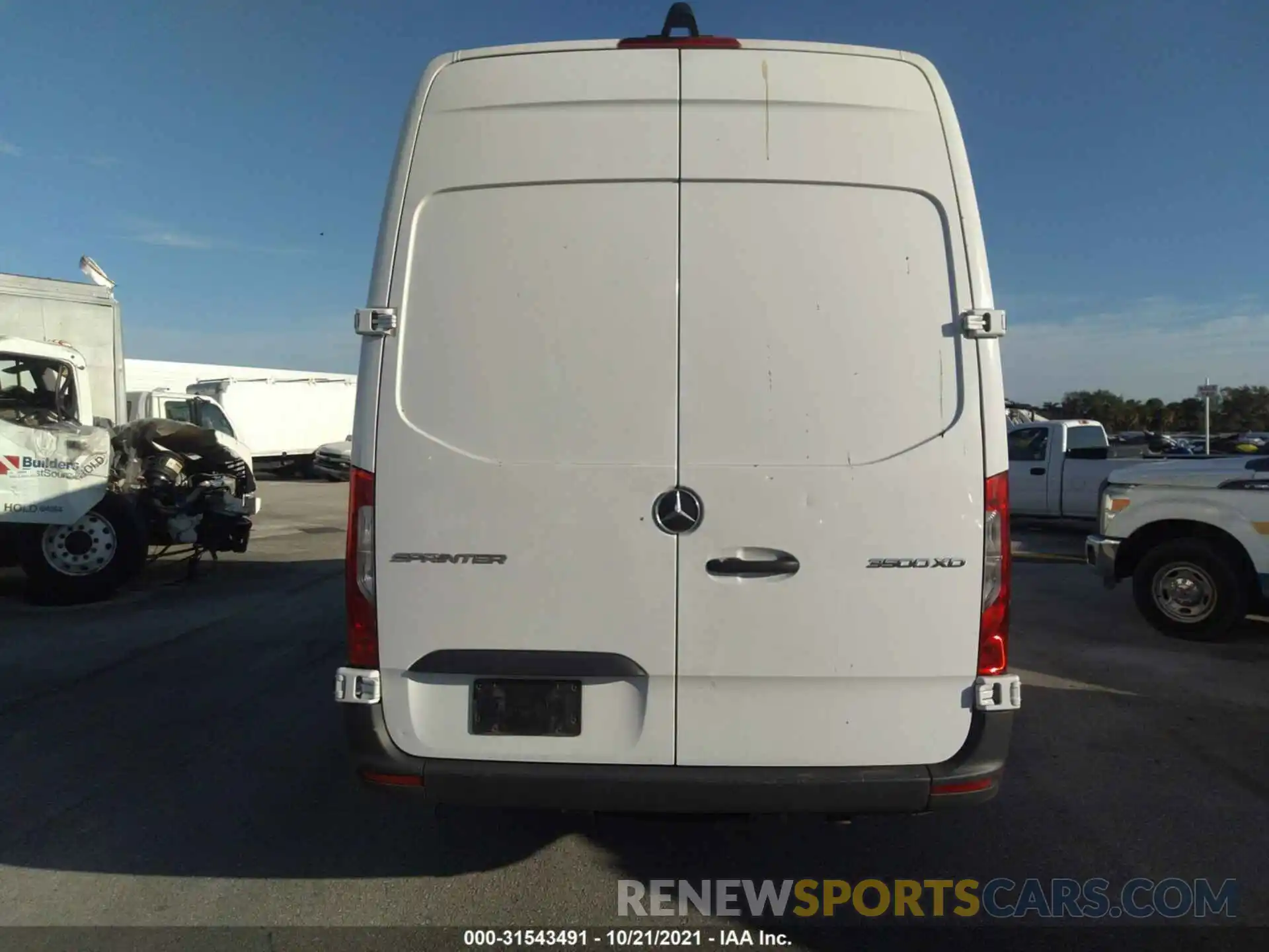 8 Photograph of a damaged car W1W8ED3Y6KP197705 MERCEDES-BENZ SPRINTER CARGO VAN 2019