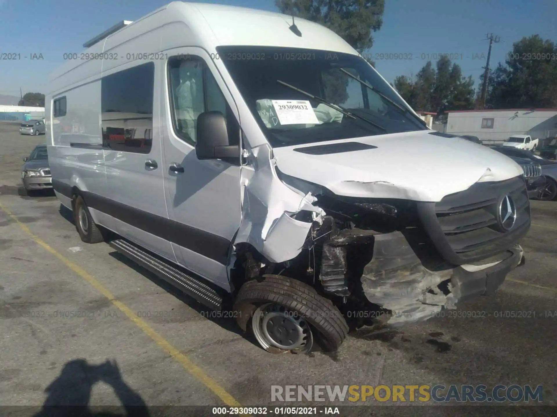 1 Photograph of a damaged car WD3FF1CD1KT013834 MERCEDES-BENZ SPRINTER CARGO VAN 2019