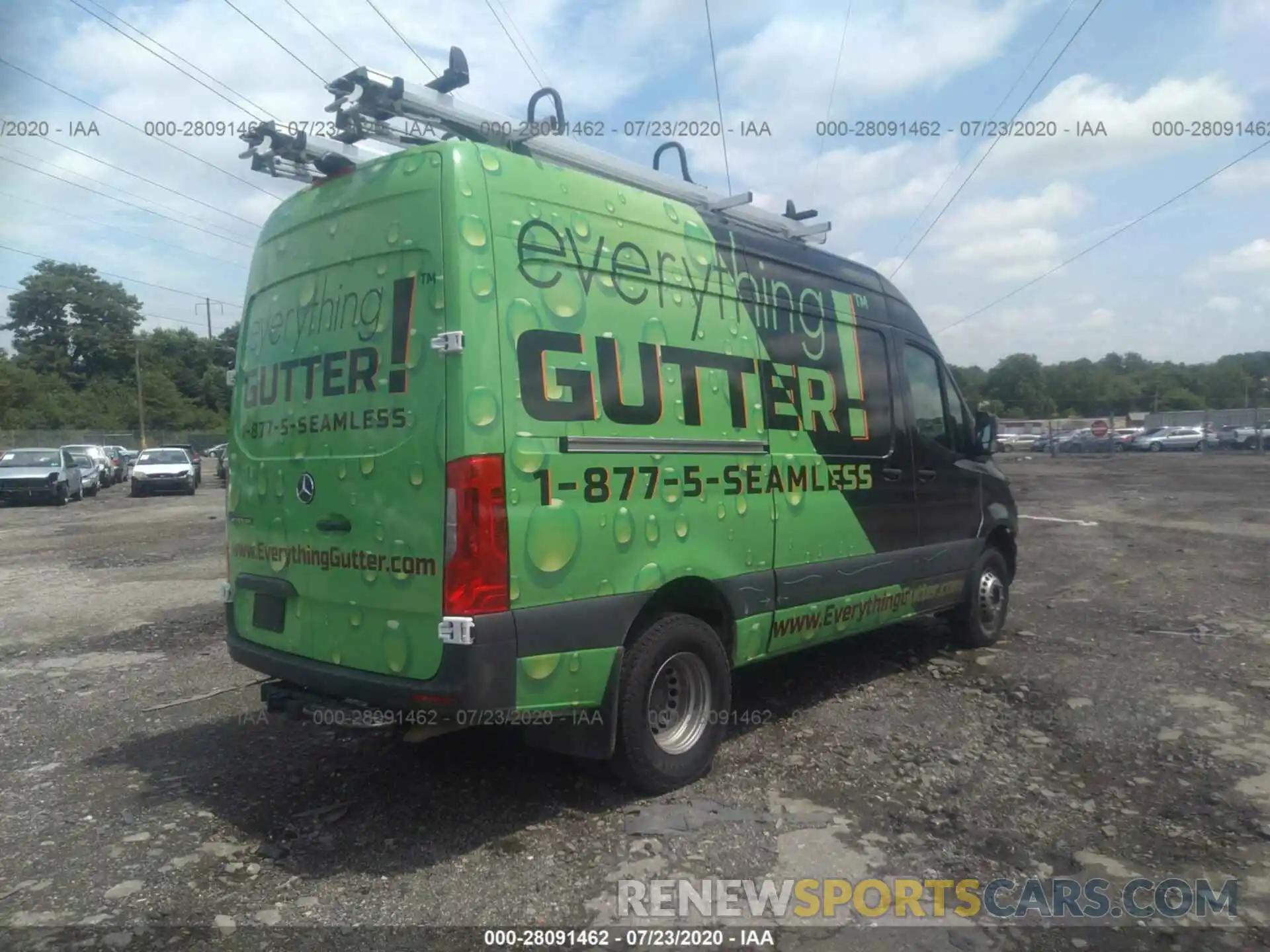 4 Photograph of a damaged car WD3PF0CD7KP106493 MERCEDES-BENZ SPRINTER CARGO VAN 2019