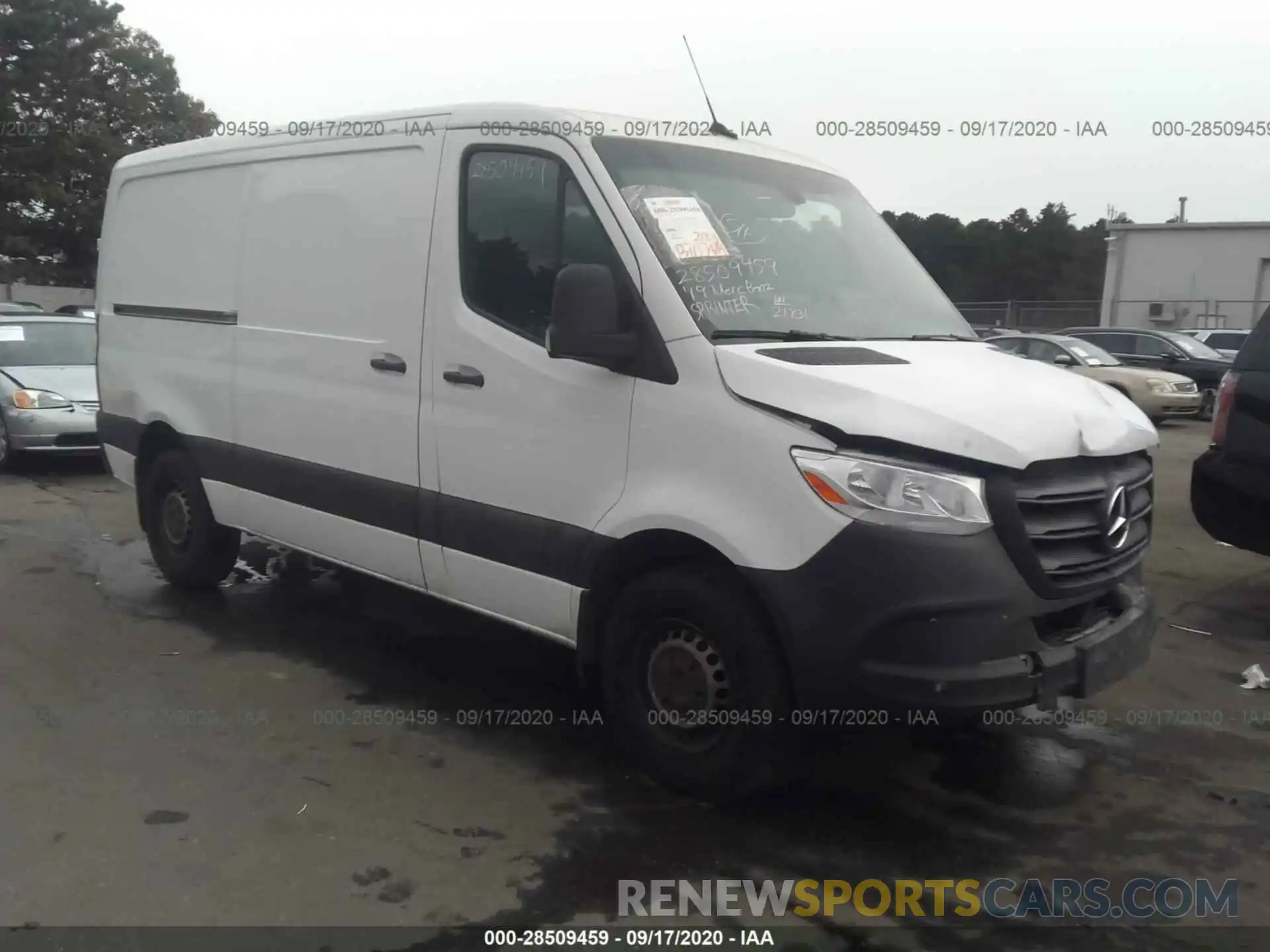 1 Photograph of a damaged car WD3PF0CD8KP036390 MERCEDES-BENZ SPRINTER CARGO VAN 2019