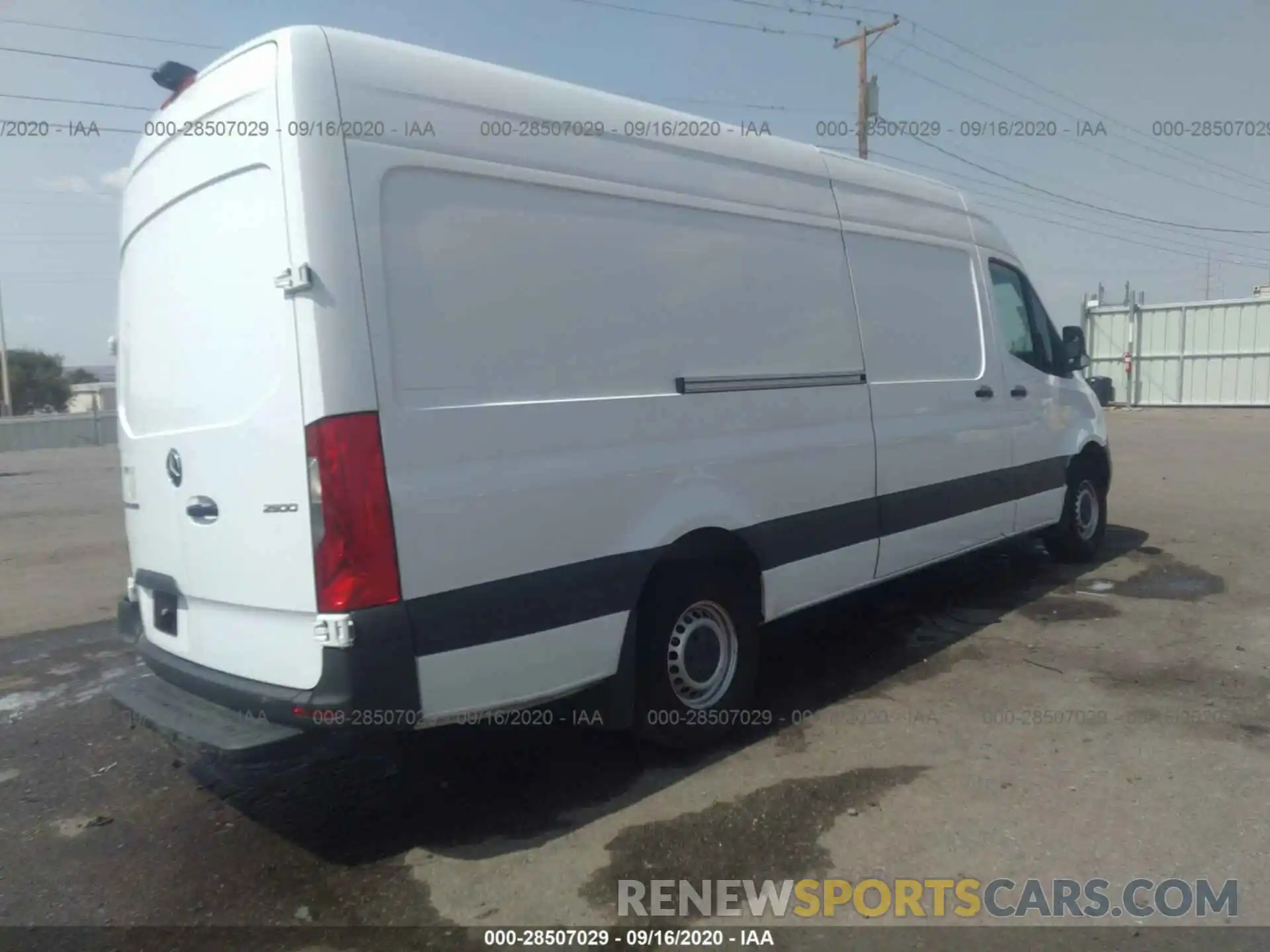 4 Фотография поврежденного автомобиля WD3PF1CD0KT007222 MERCEDES-BENZ SPRINTER CARGO VAN 2019